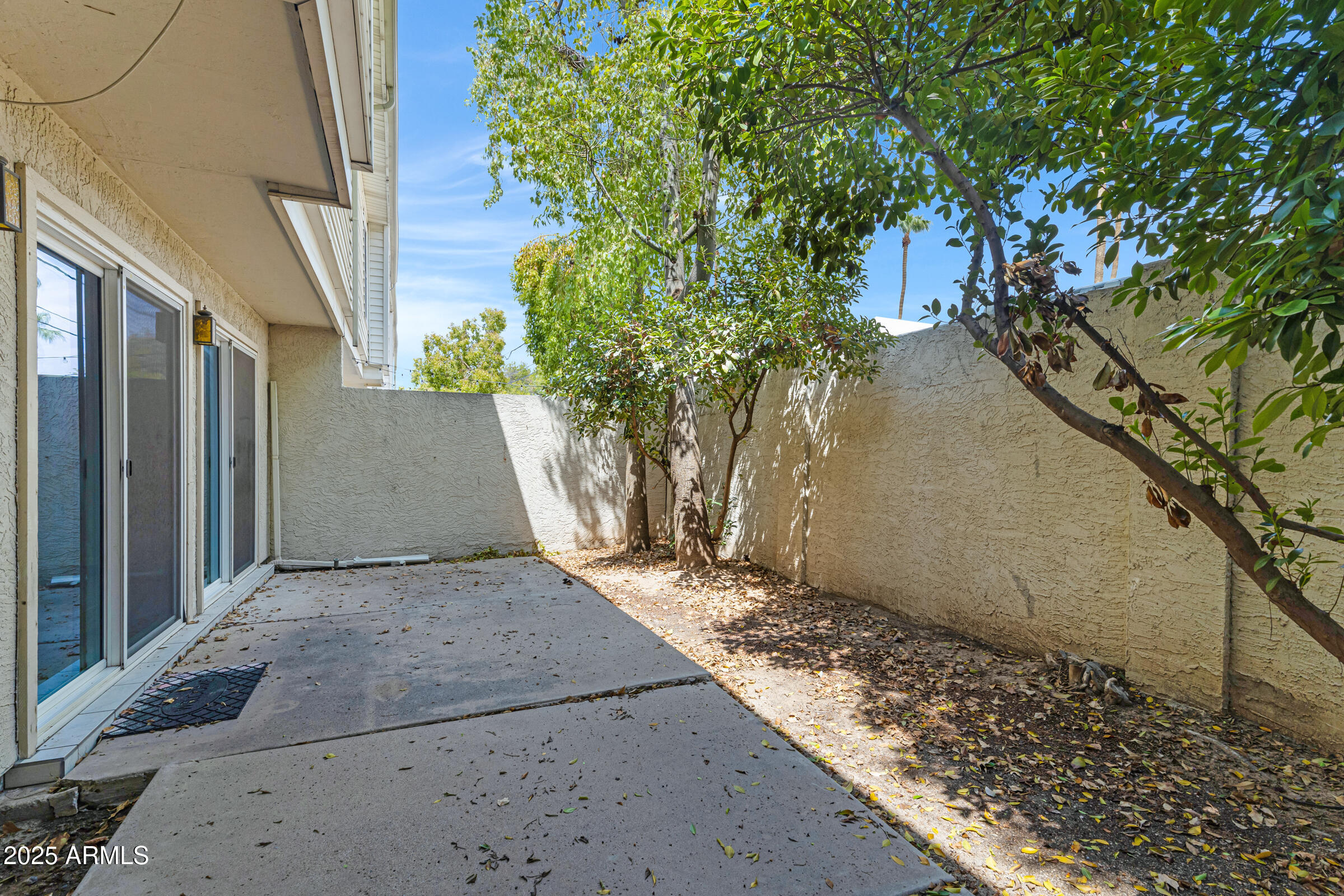 6503 N 10TH Place