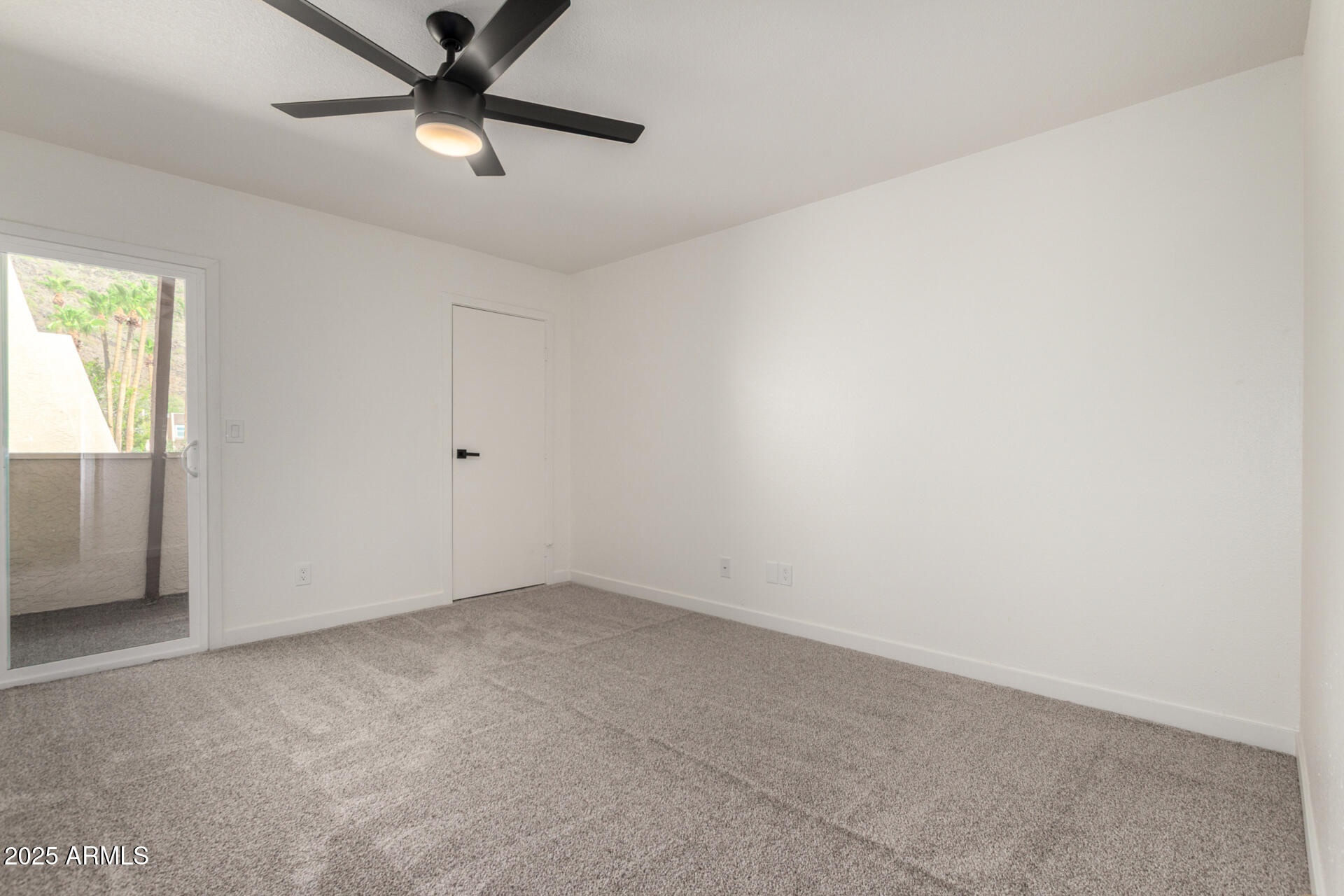 1601 W SUNNYSIDE Drive 170