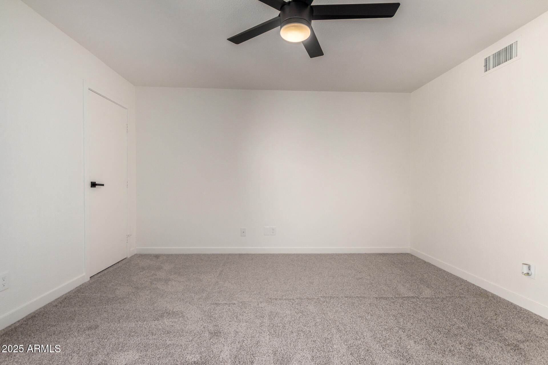 1601 W SUNNYSIDE Drive 170