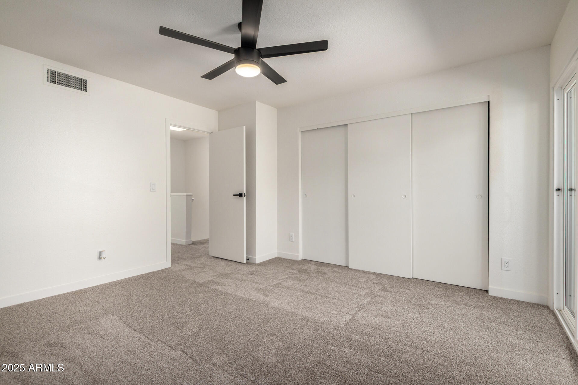 1601 W SUNNYSIDE Drive 170
