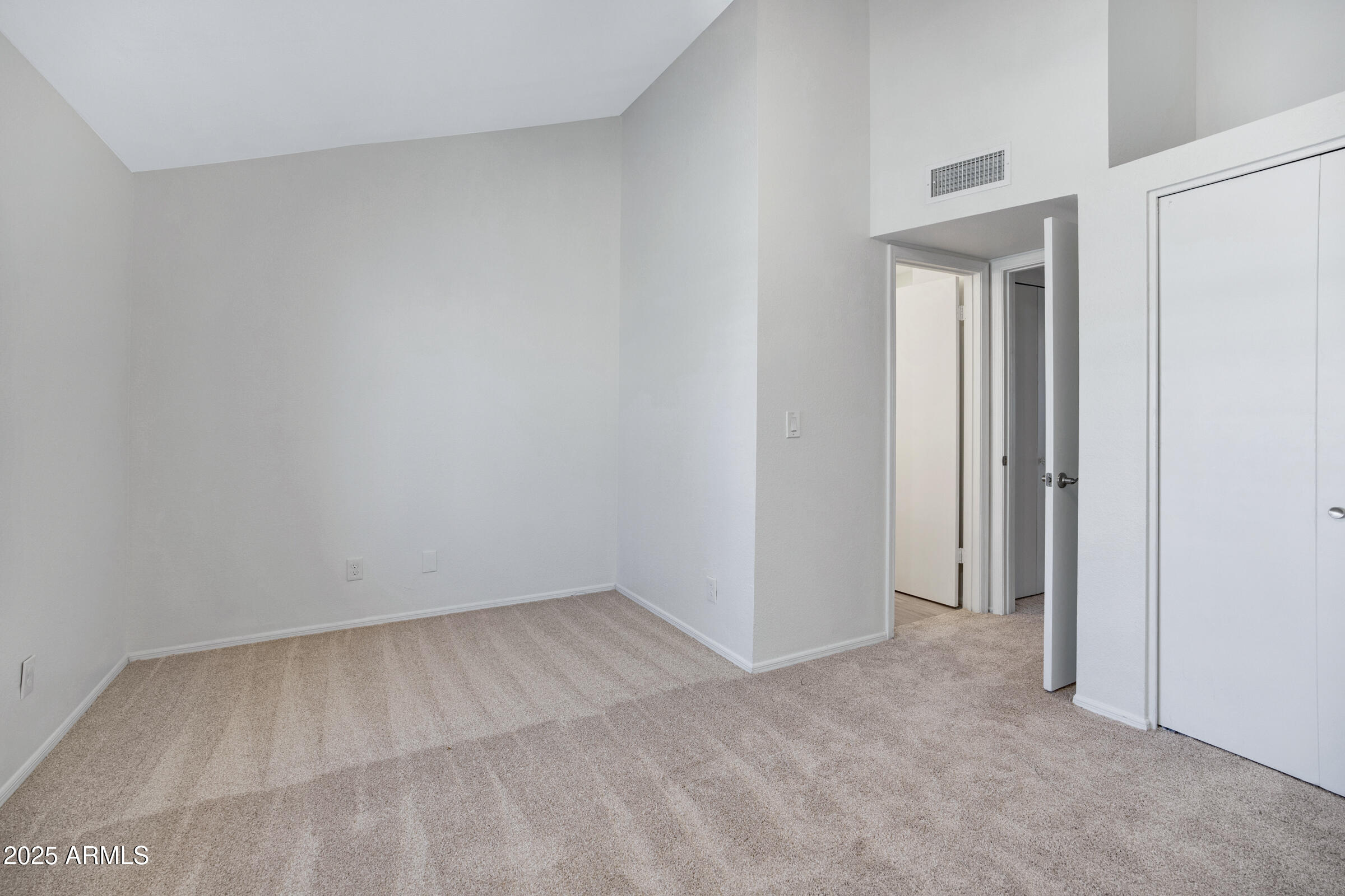 5704 E AIRE LIBRE Avenue, 1061