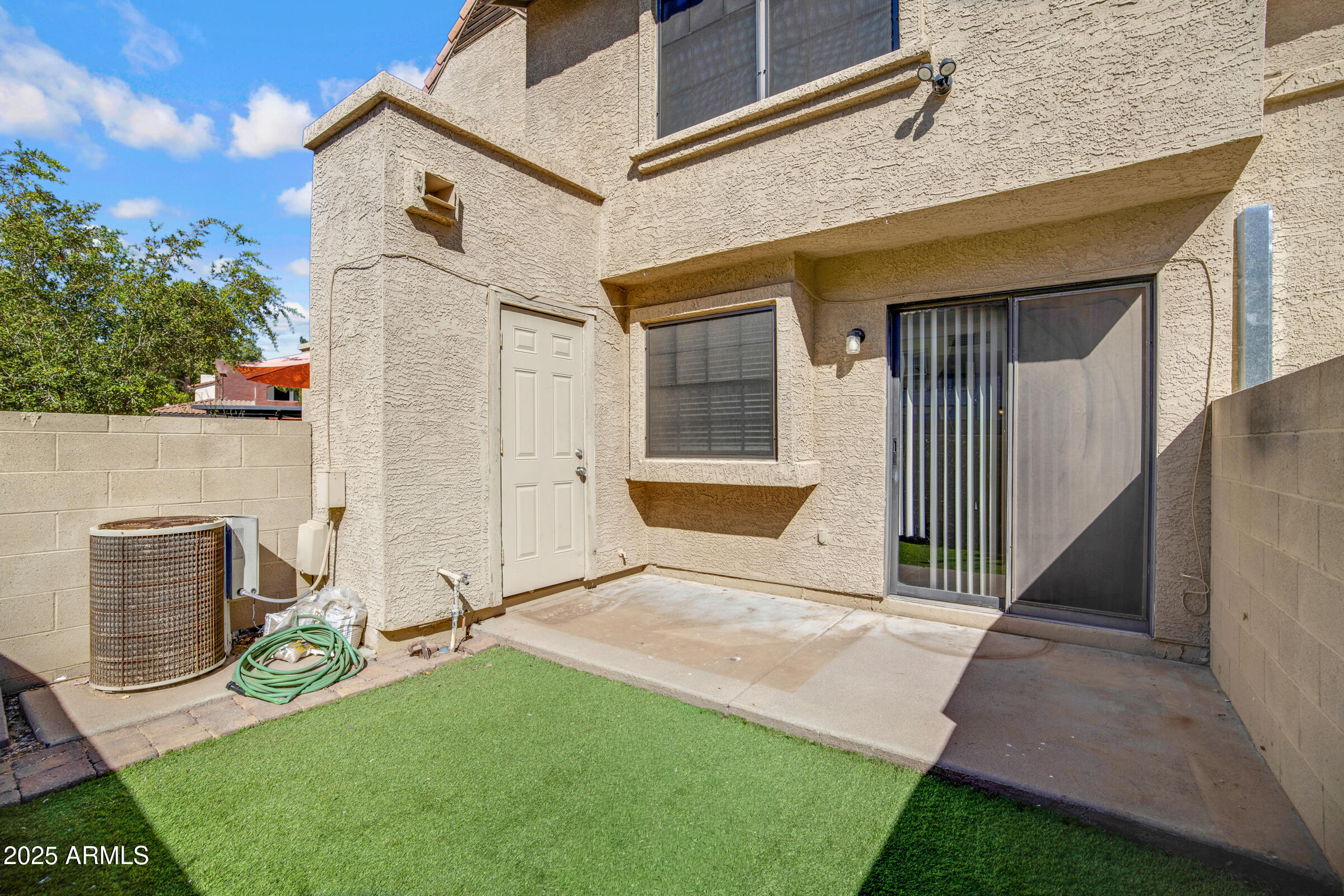 5704 E AIRE LIBRE Avenue, 1061