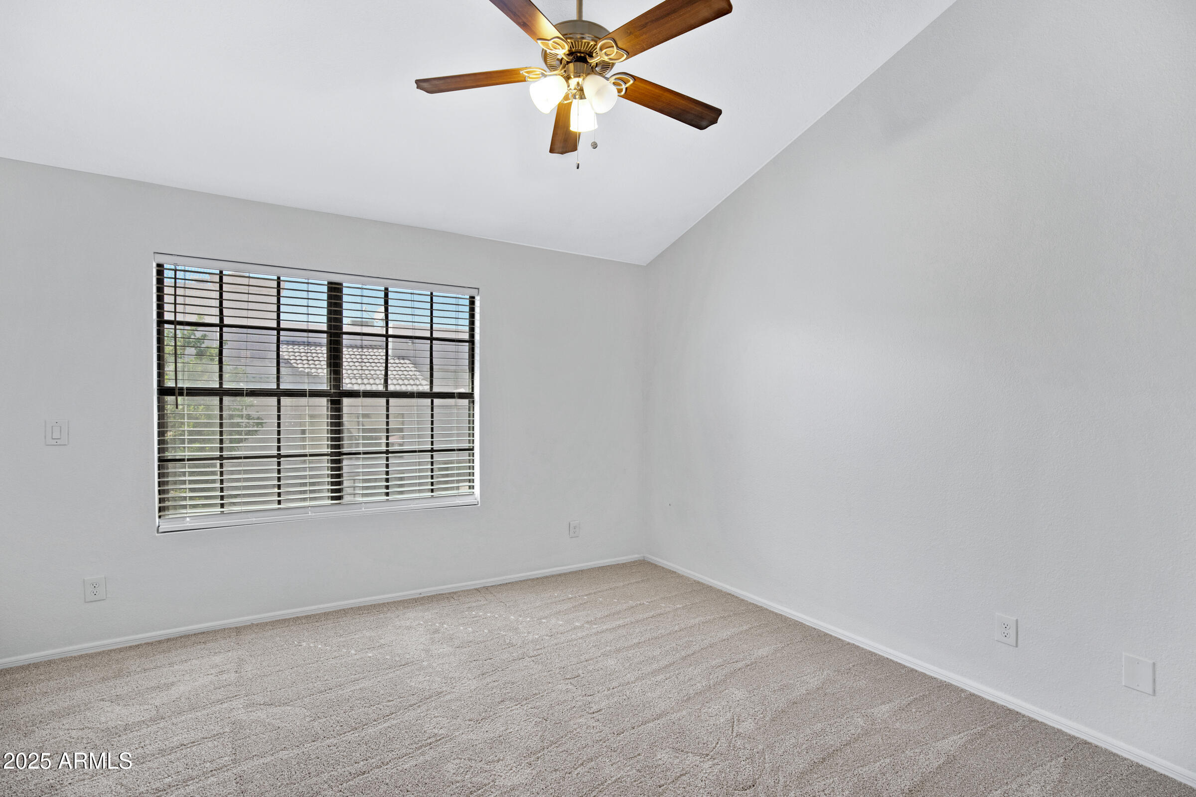 5704 E AIRE LIBRE Avenue, 1061
