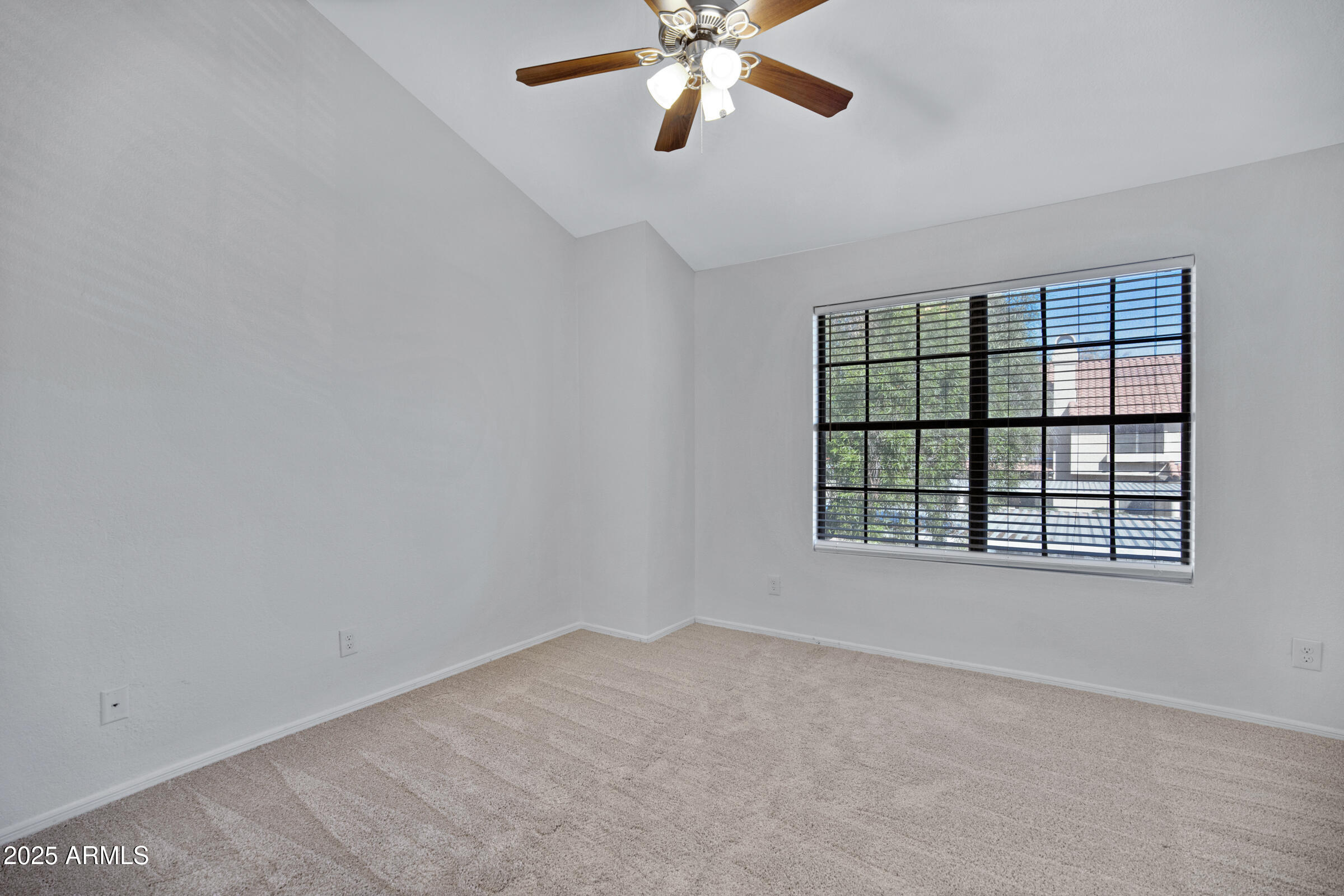 5704 E AIRE LIBRE Avenue, 1061