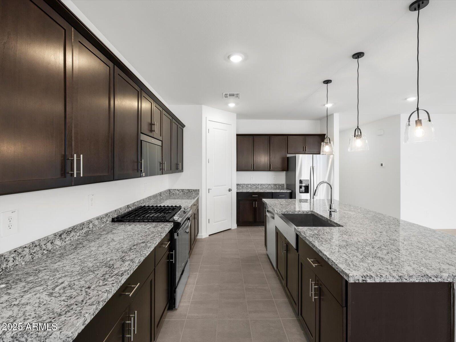 2450 E Grenache Road