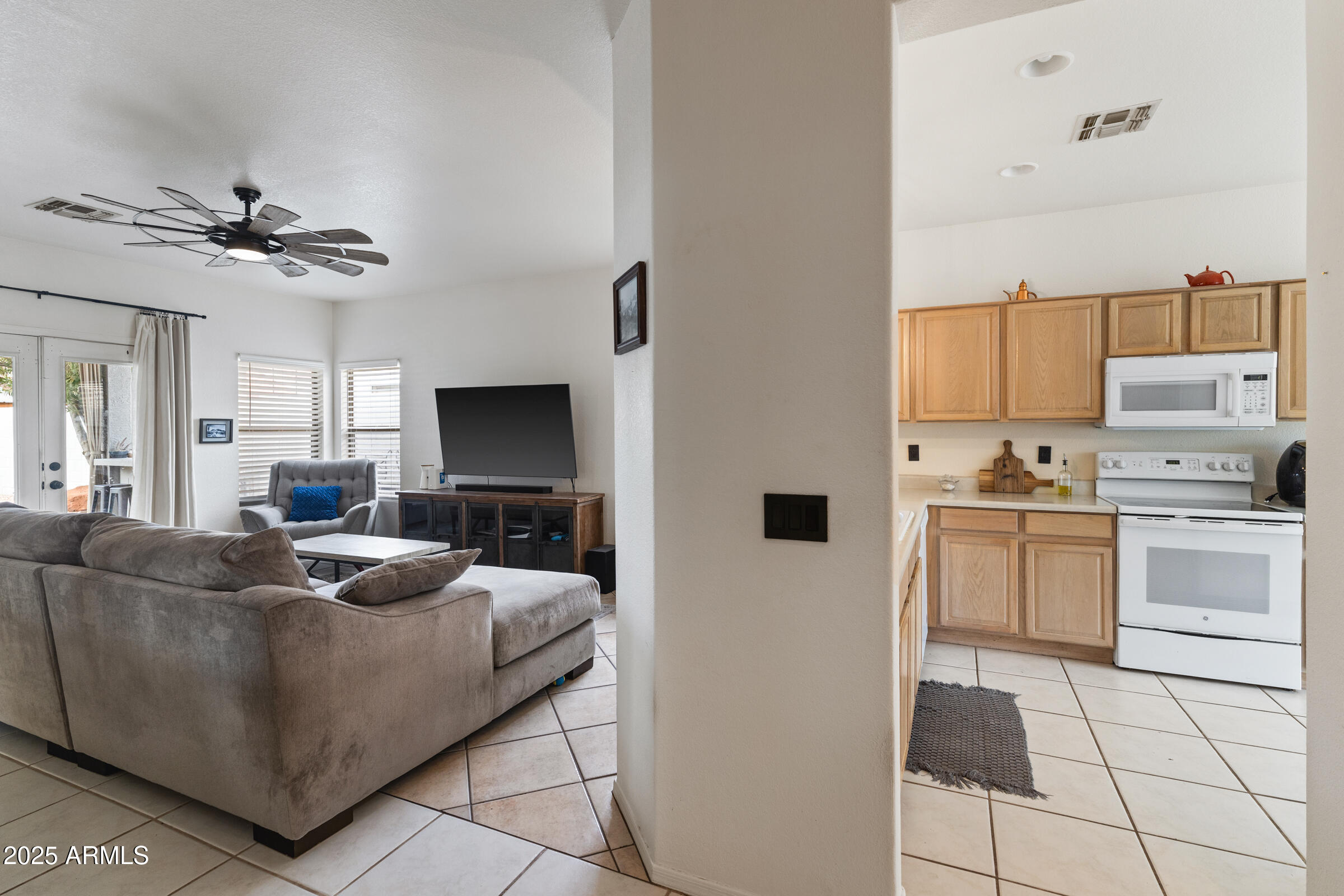 1140 S ROCKWELL Street, Gilbert