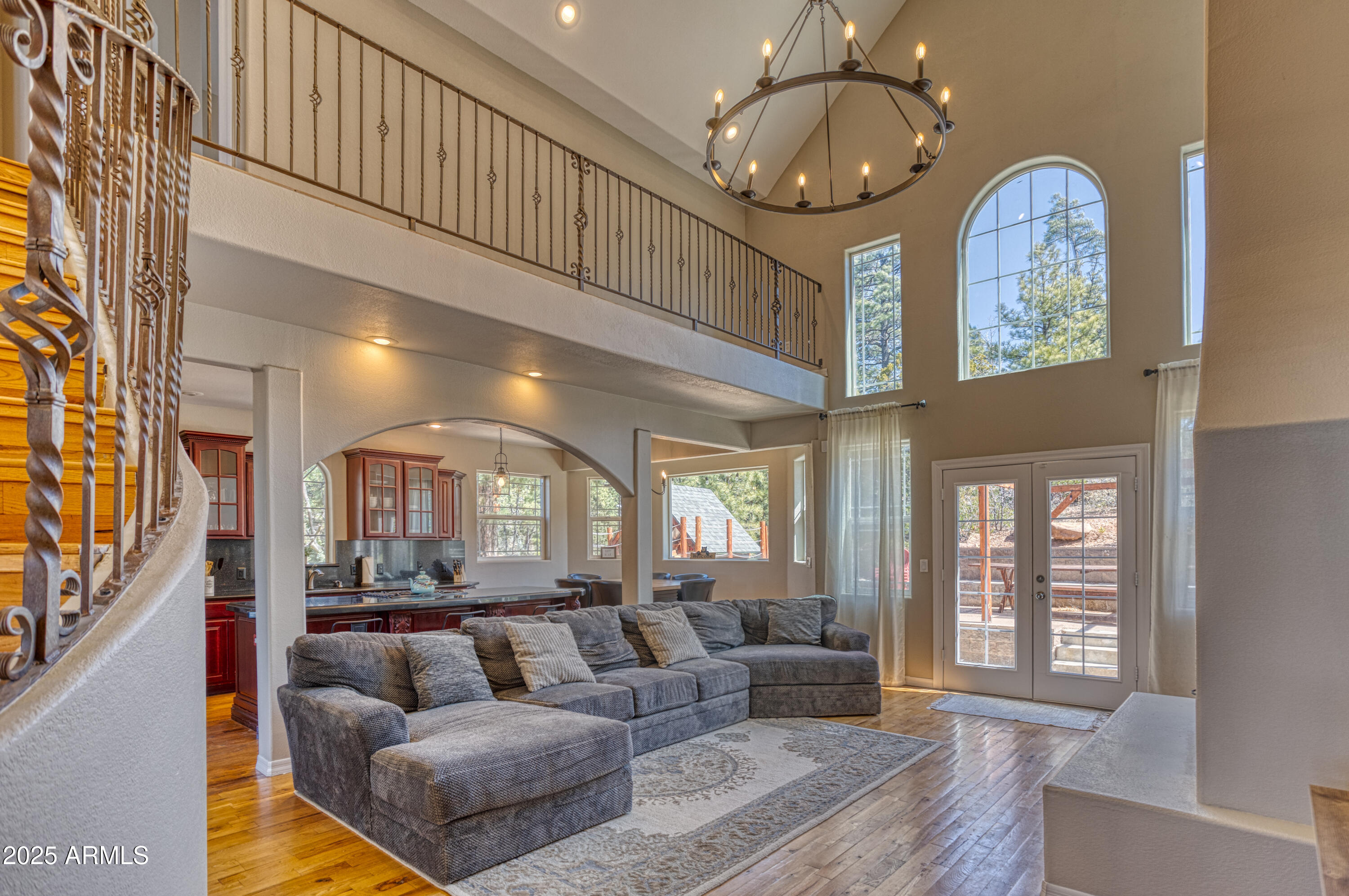 4701 S MANZANITA Way