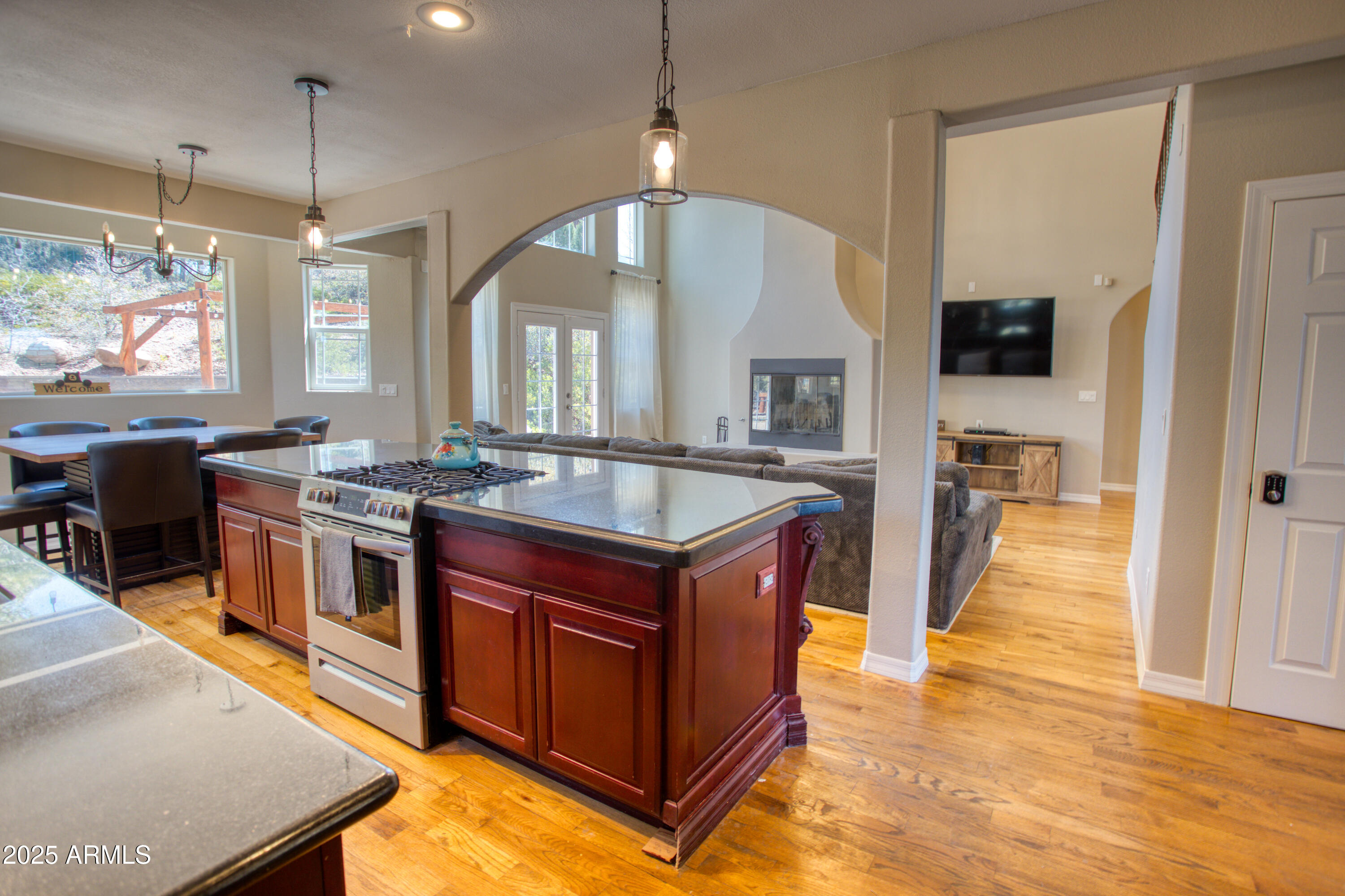 4701 S MANZANITA Way