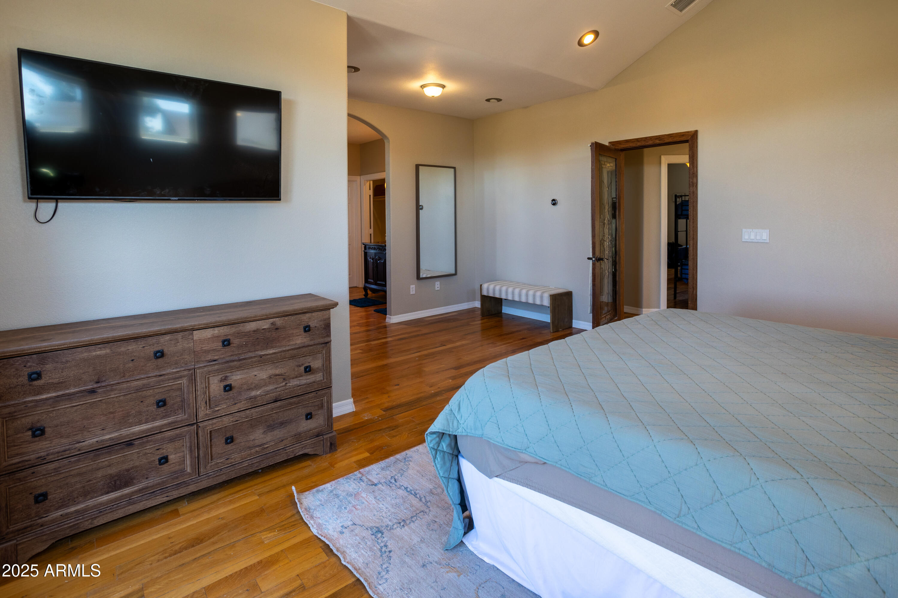 4701 S MANZANITA Way