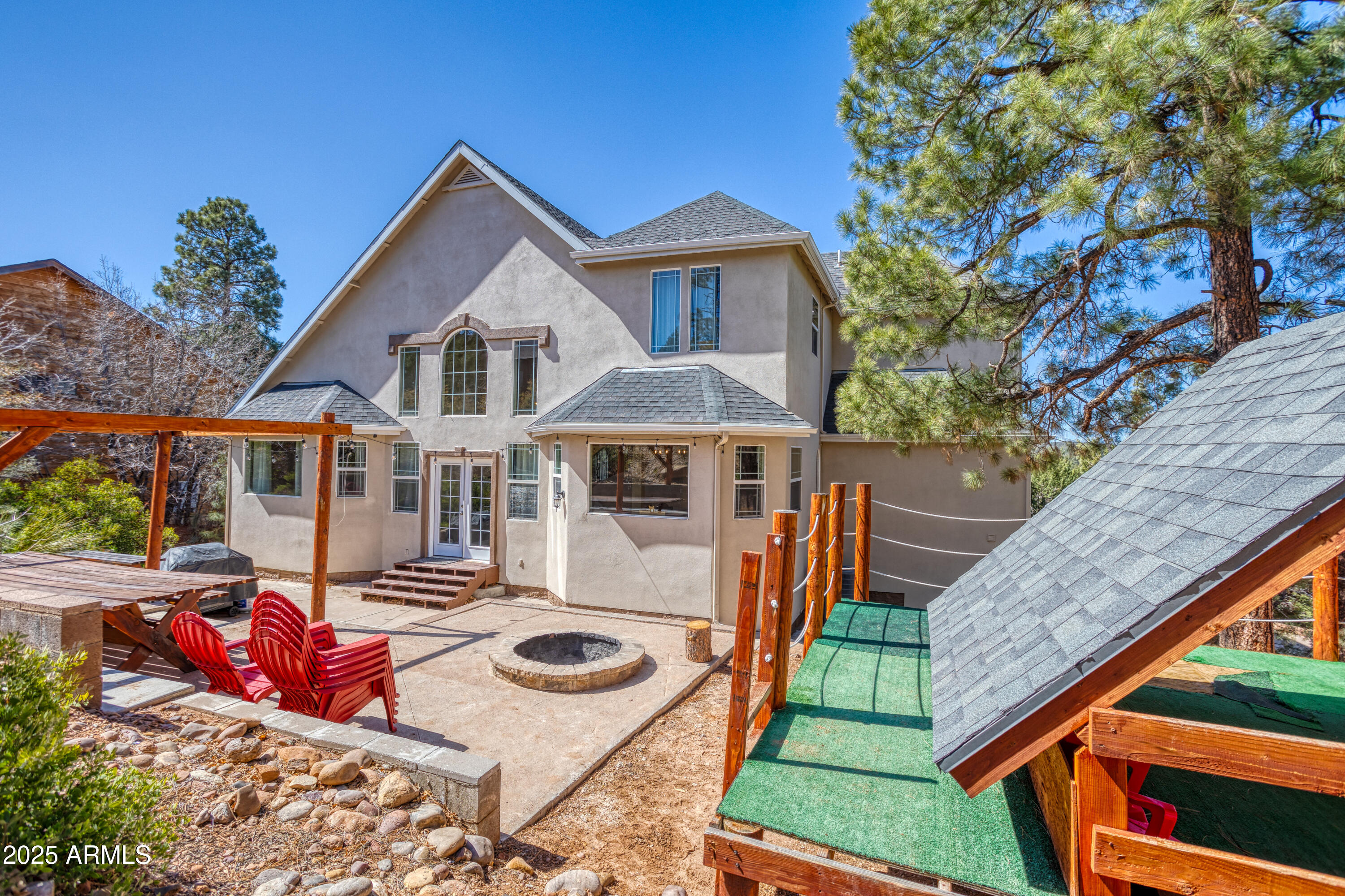 4701 S MANZANITA Way