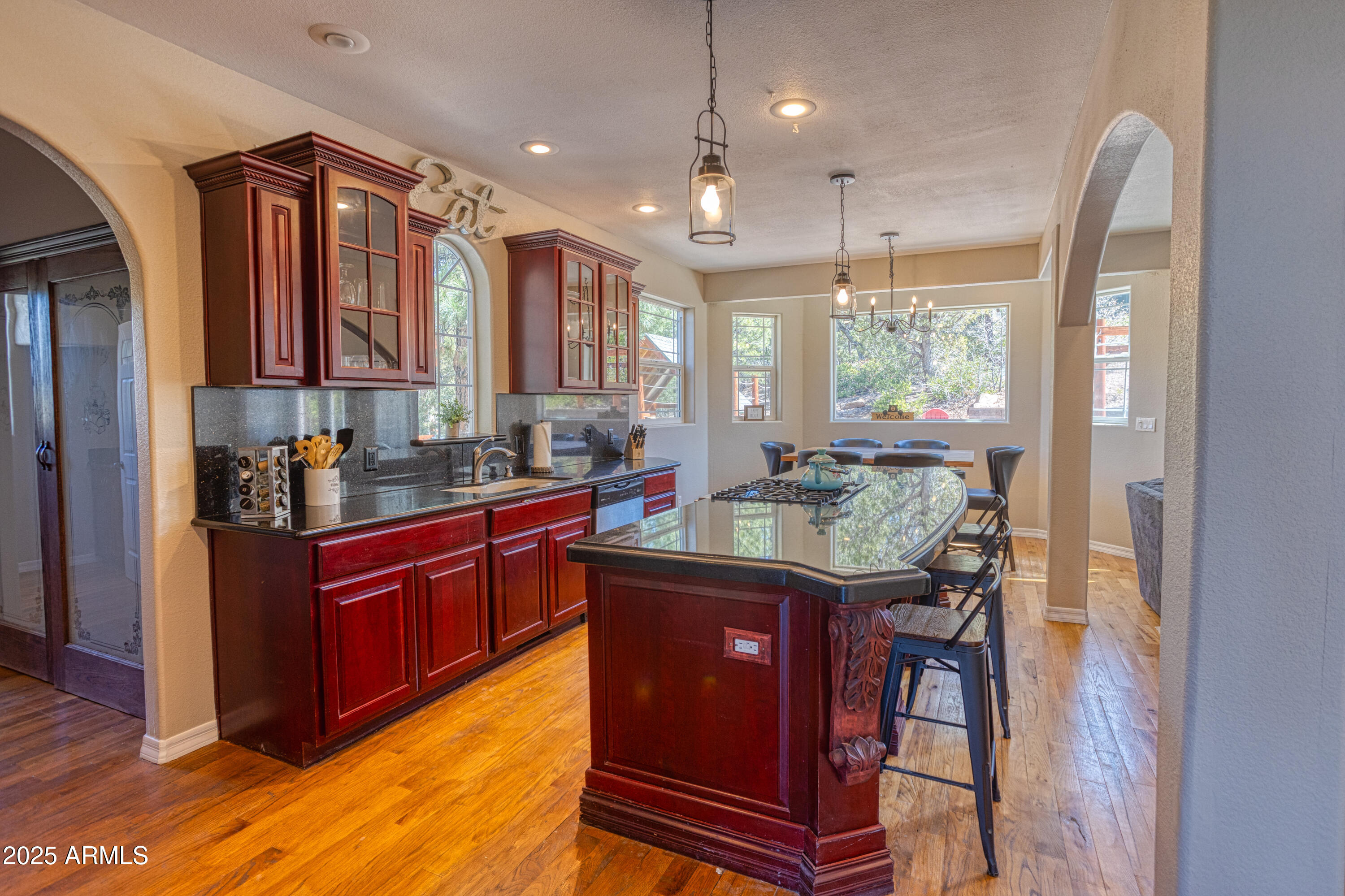 4701 S MANZANITA Way