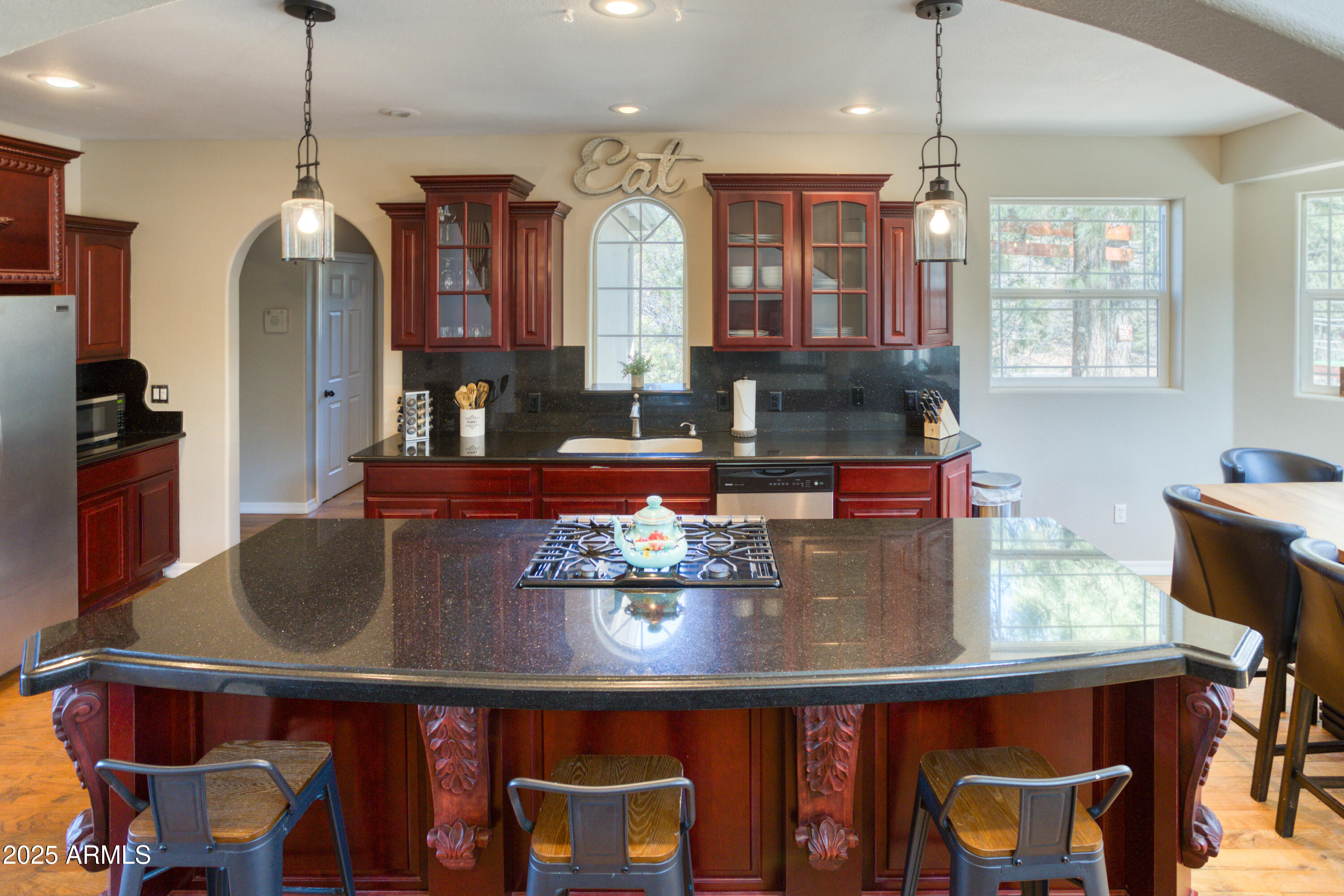 4701 S MANZANITA Way