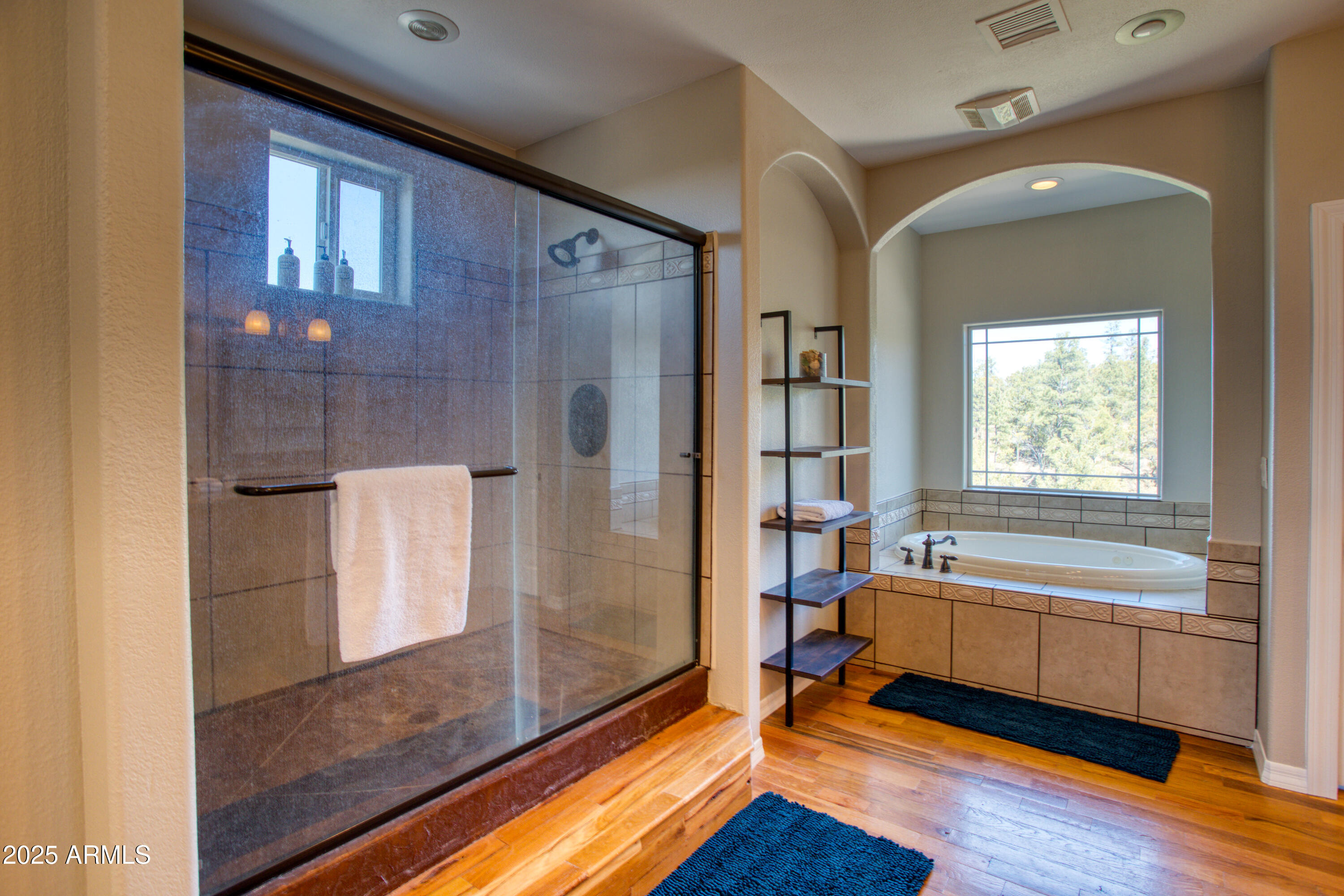 4701 S MANZANITA Way