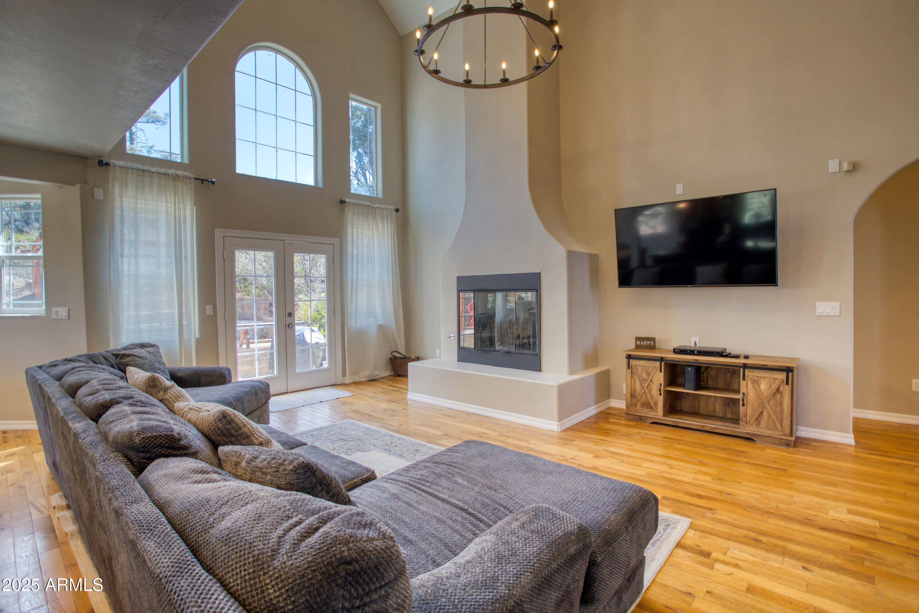 4701 S MANZANITA Way