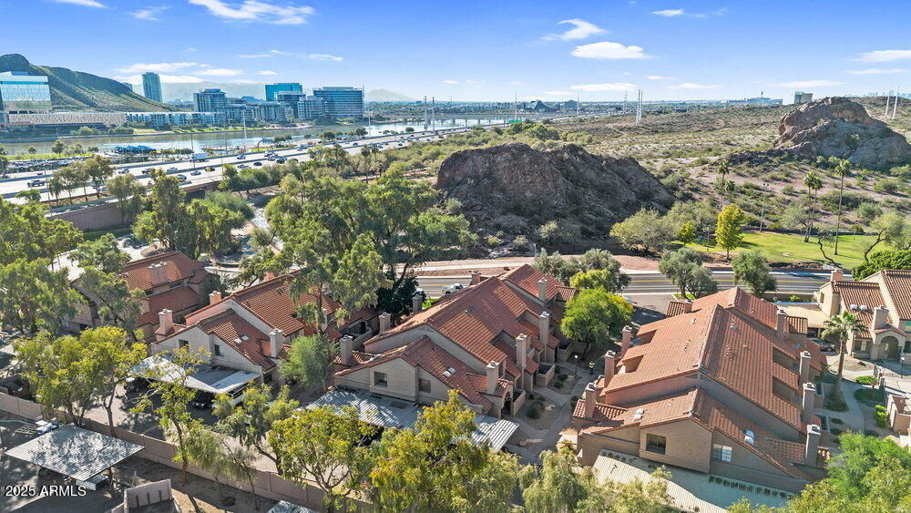 819 N COLLEGE Avenue I123