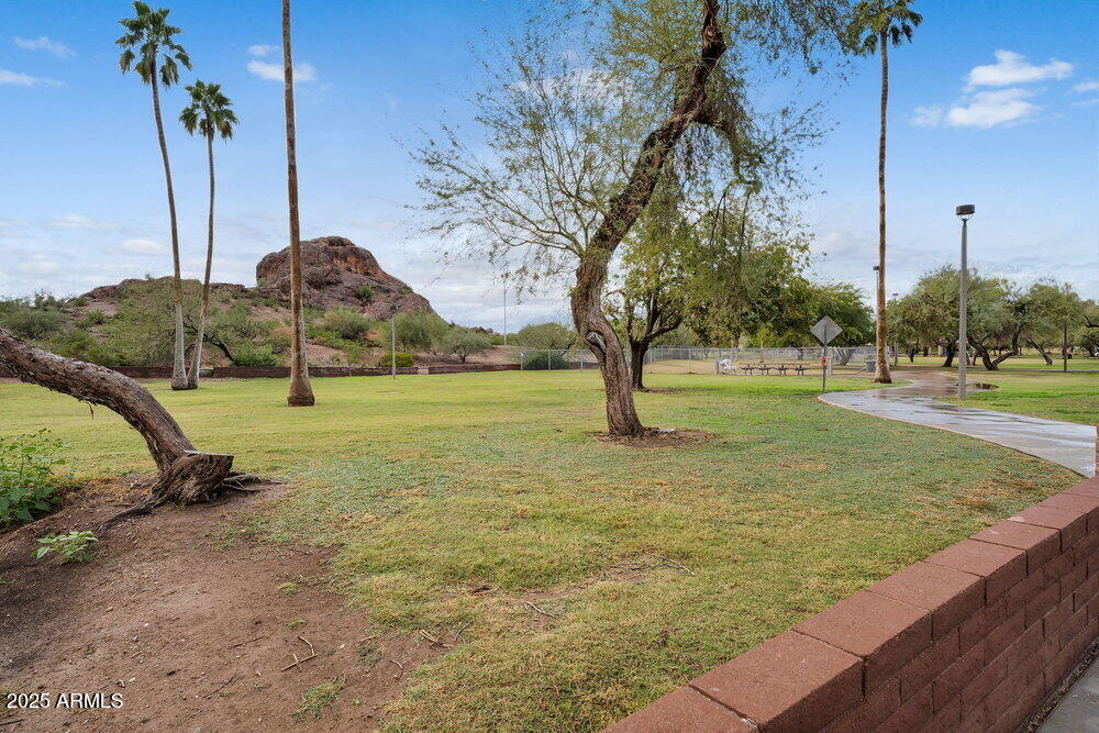 819 N COLLEGE Avenue I123