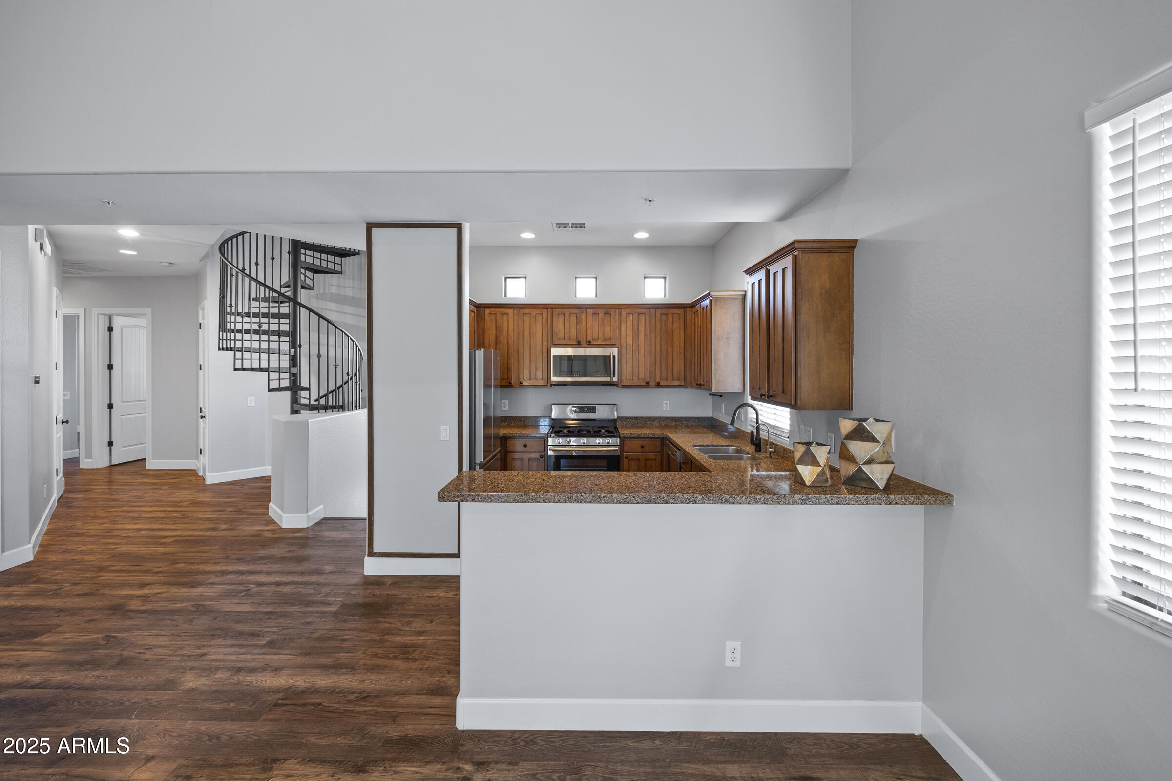 5998 N 78TH Street 2002