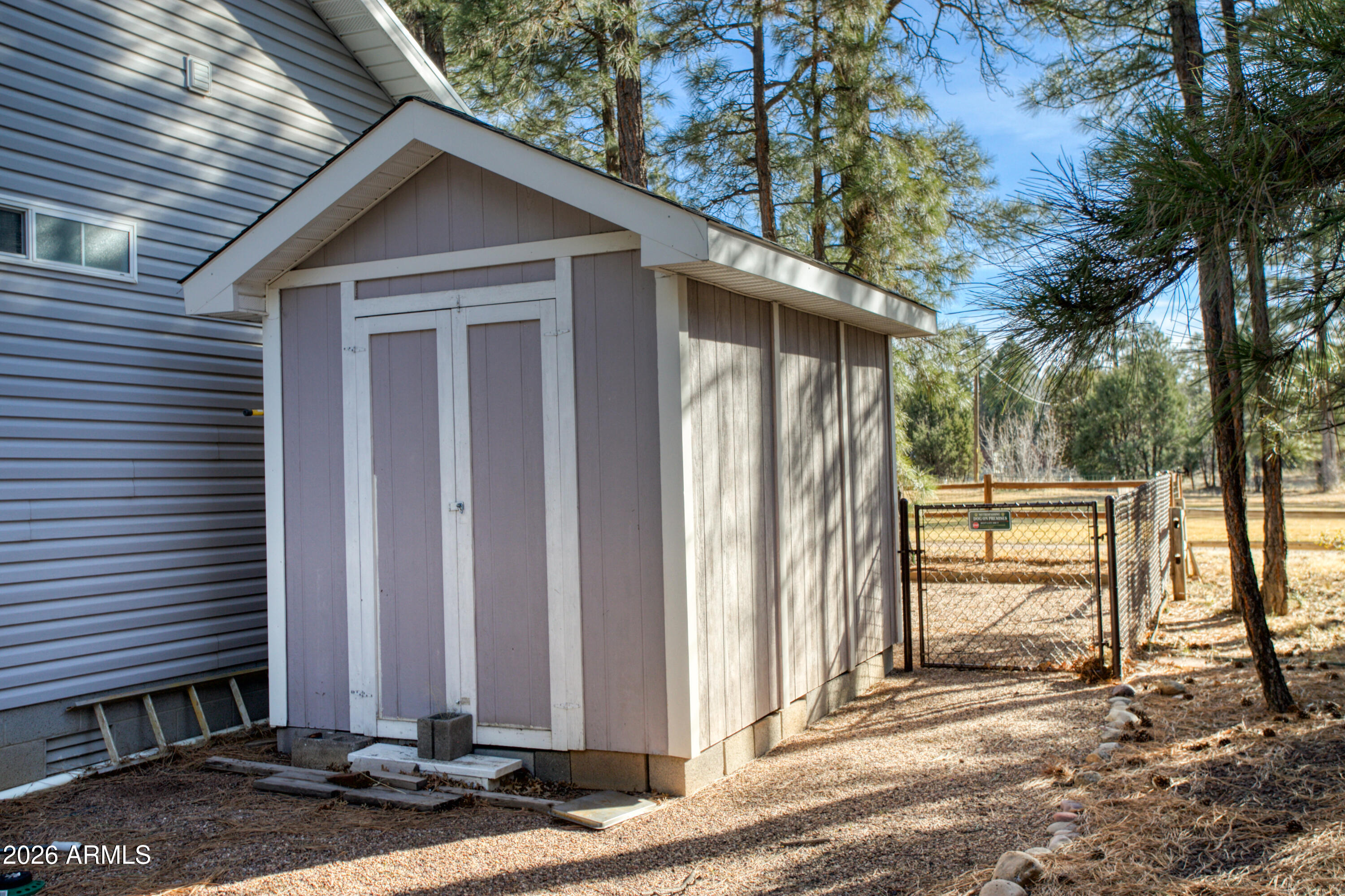 3541 W COUNTRY CLUB Drive