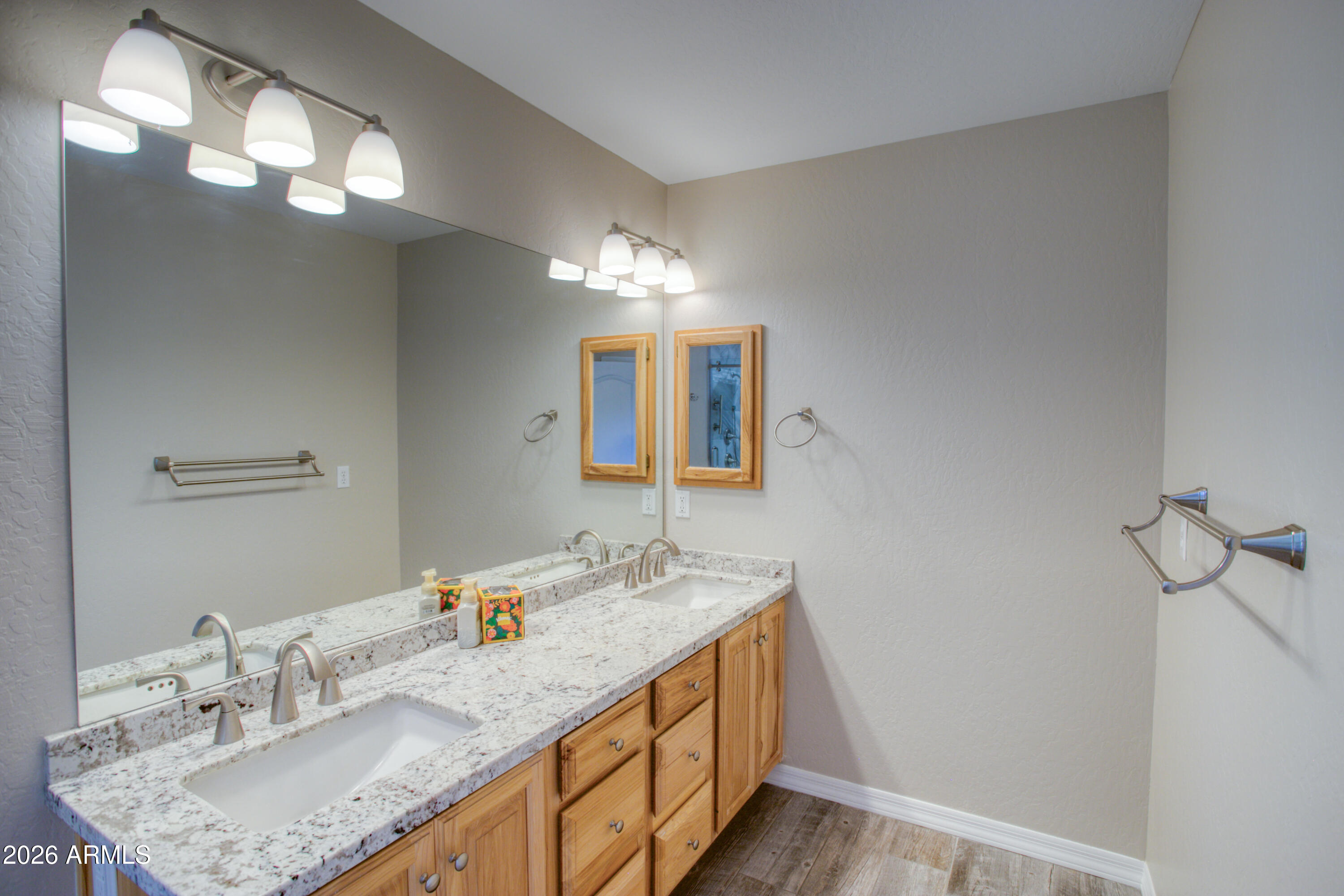 3541 W COUNTRY CLUB Drive