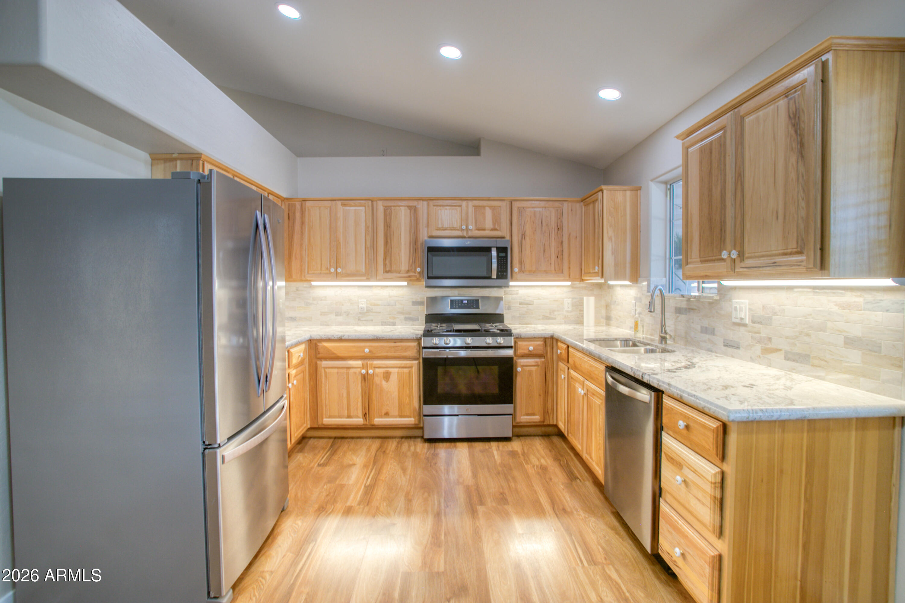 3541 W COUNTRY CLUB Drive