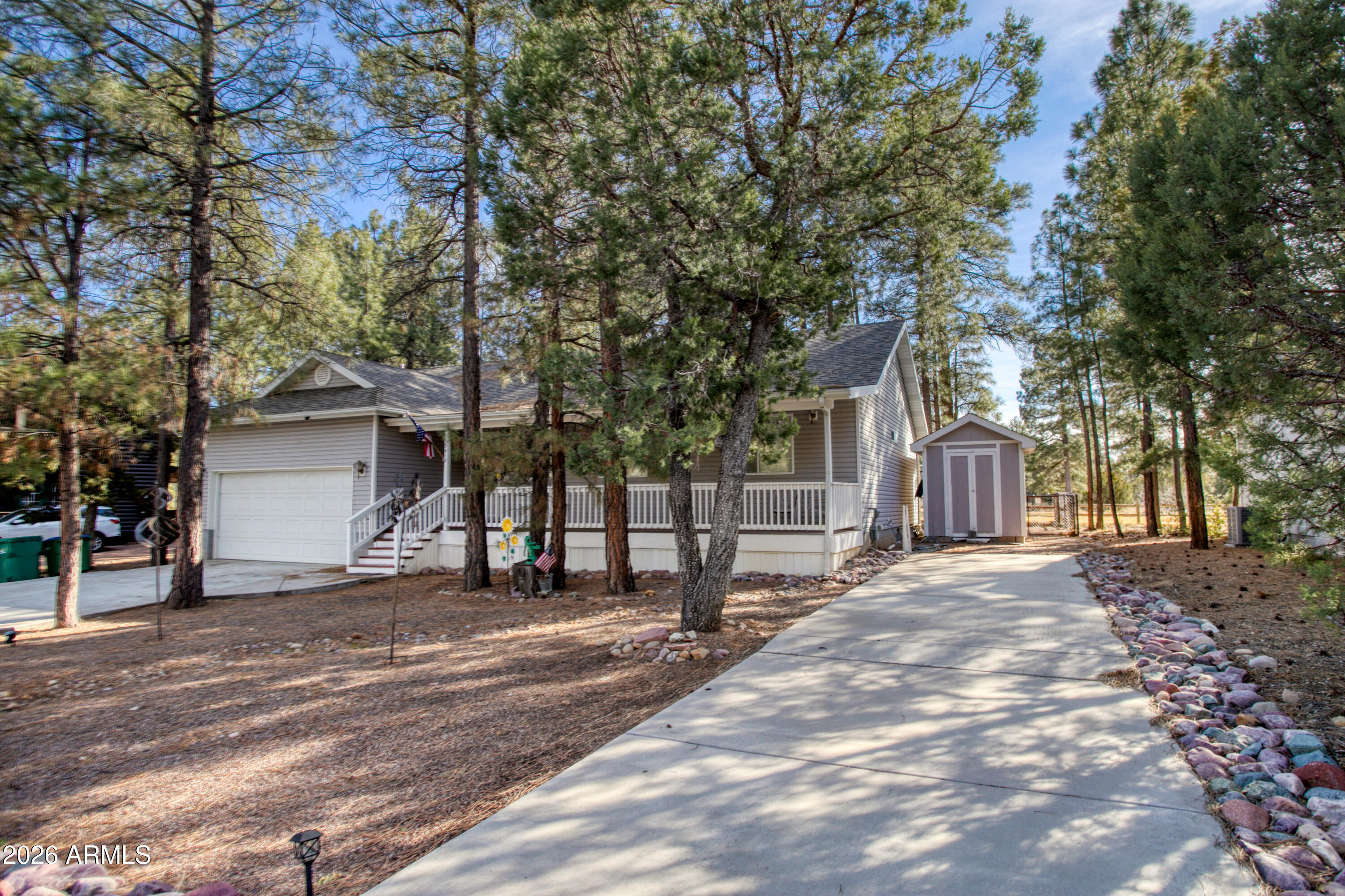 3541 W COUNTRY CLUB Drive