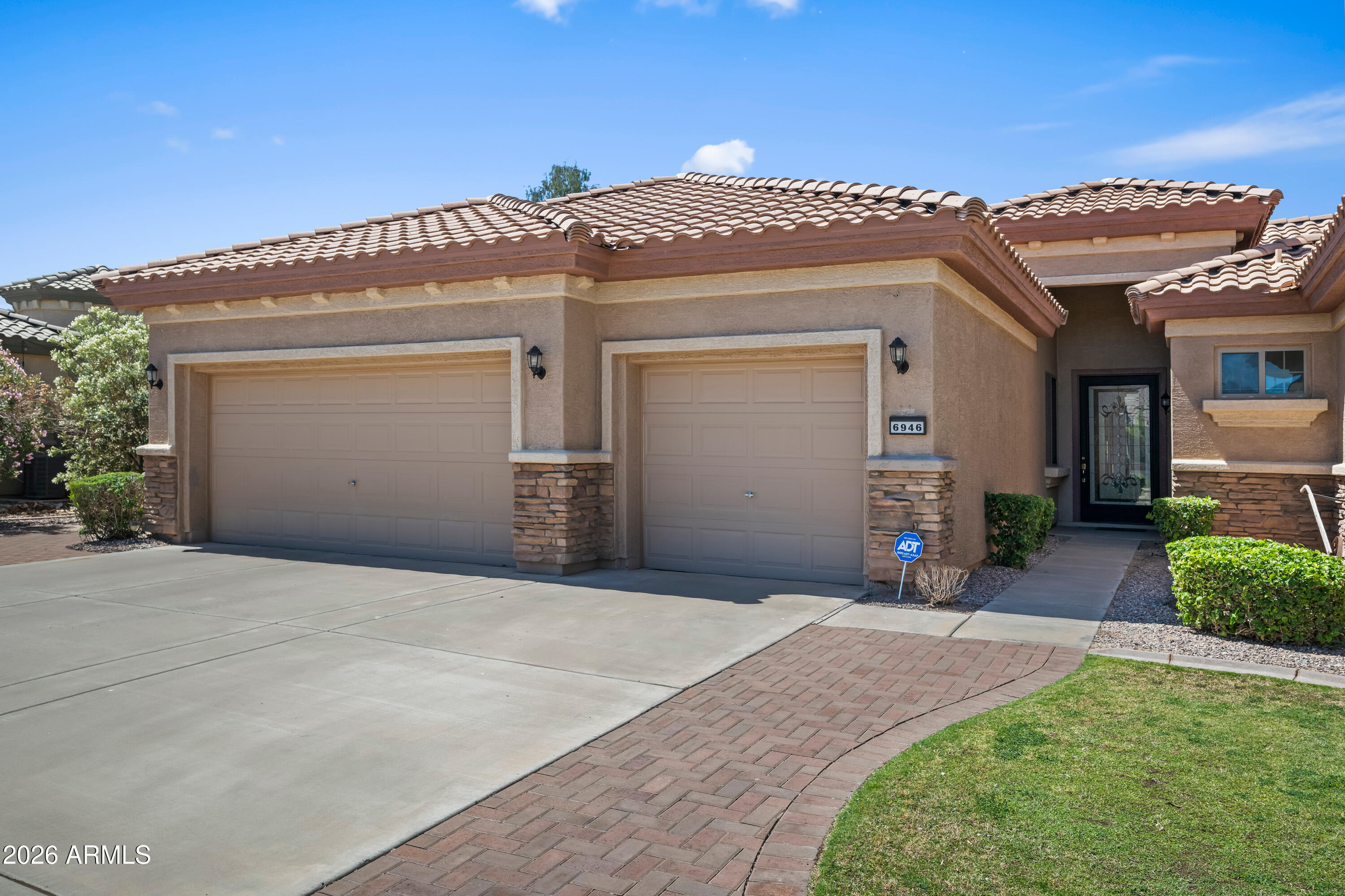 6946 S KIMBERLEE Way
