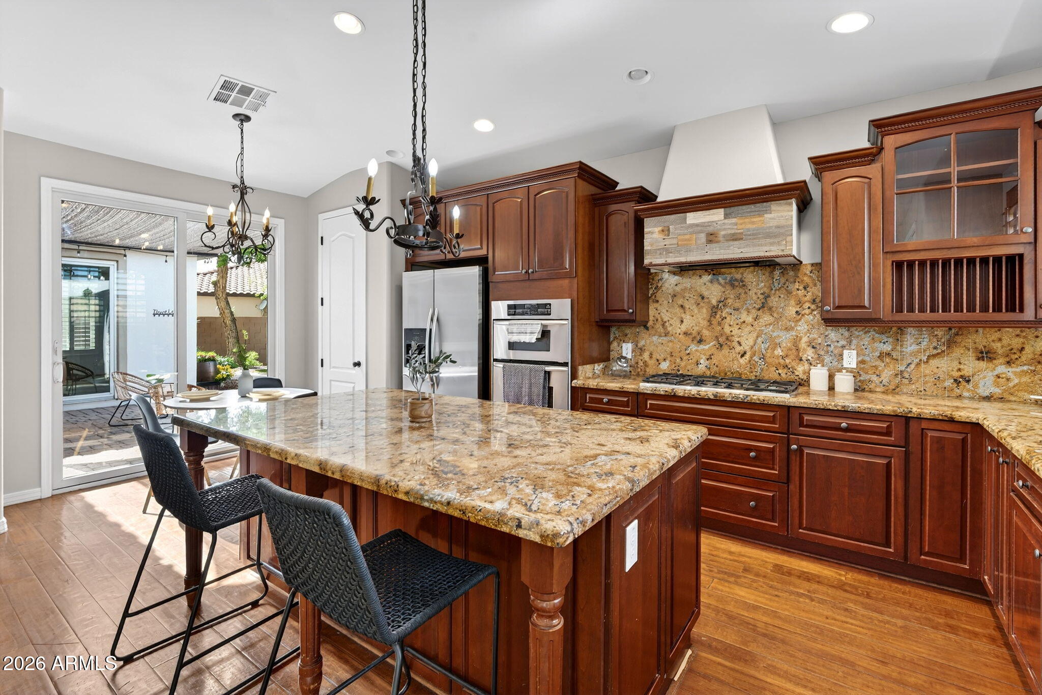 2480 E HONEYSUCKLE Place