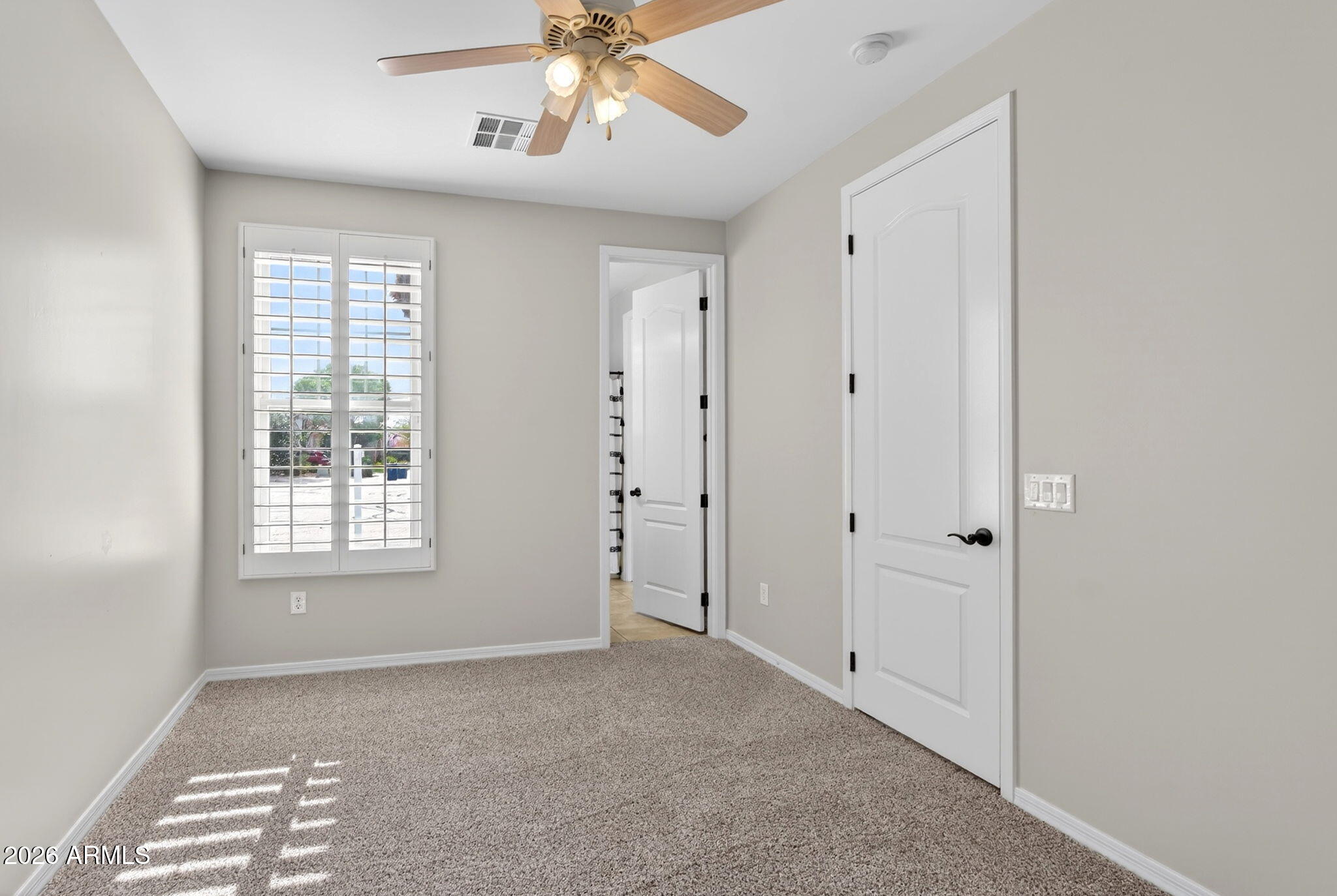 2480 E HONEYSUCKLE Place