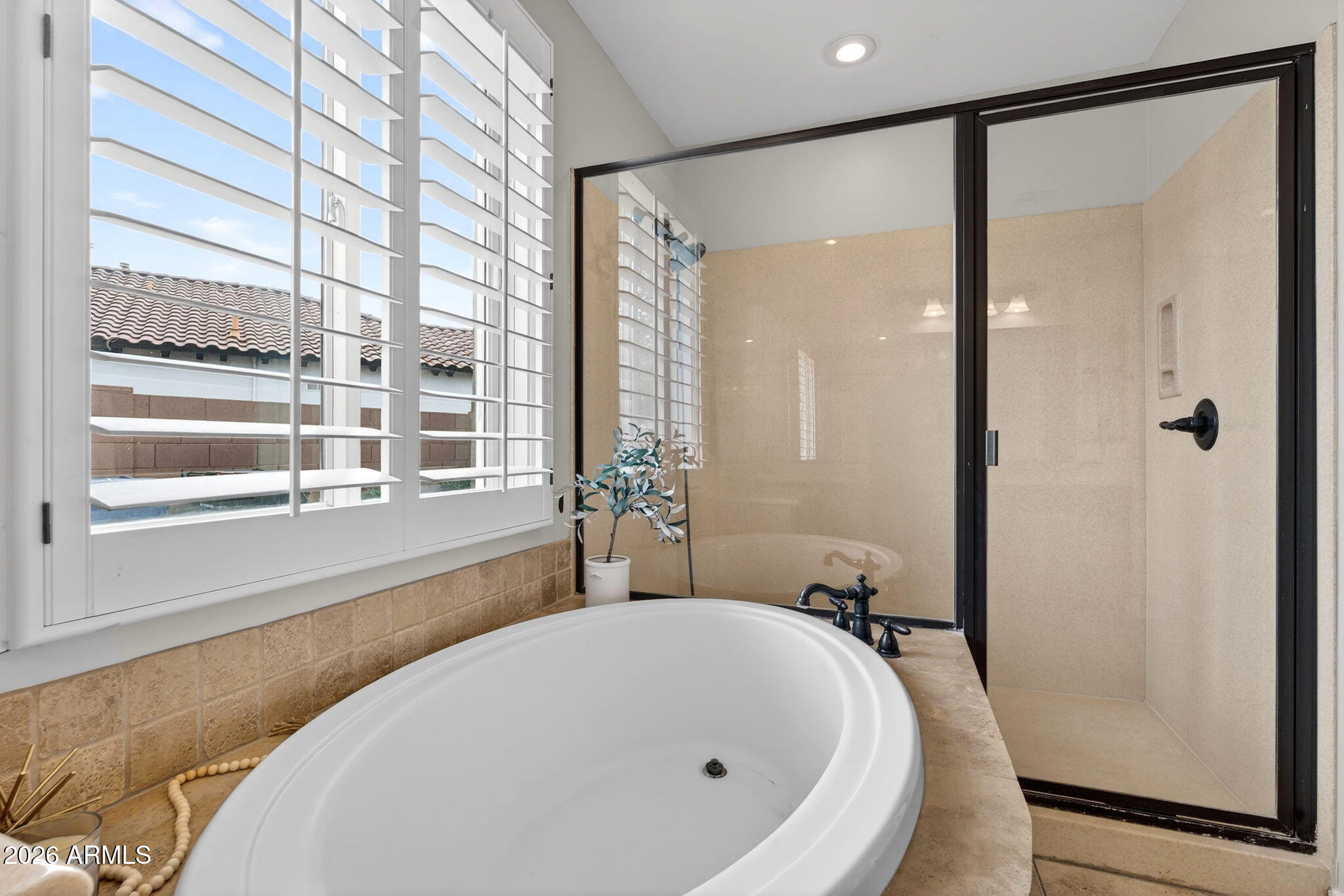 2480 E HONEYSUCKLE Place