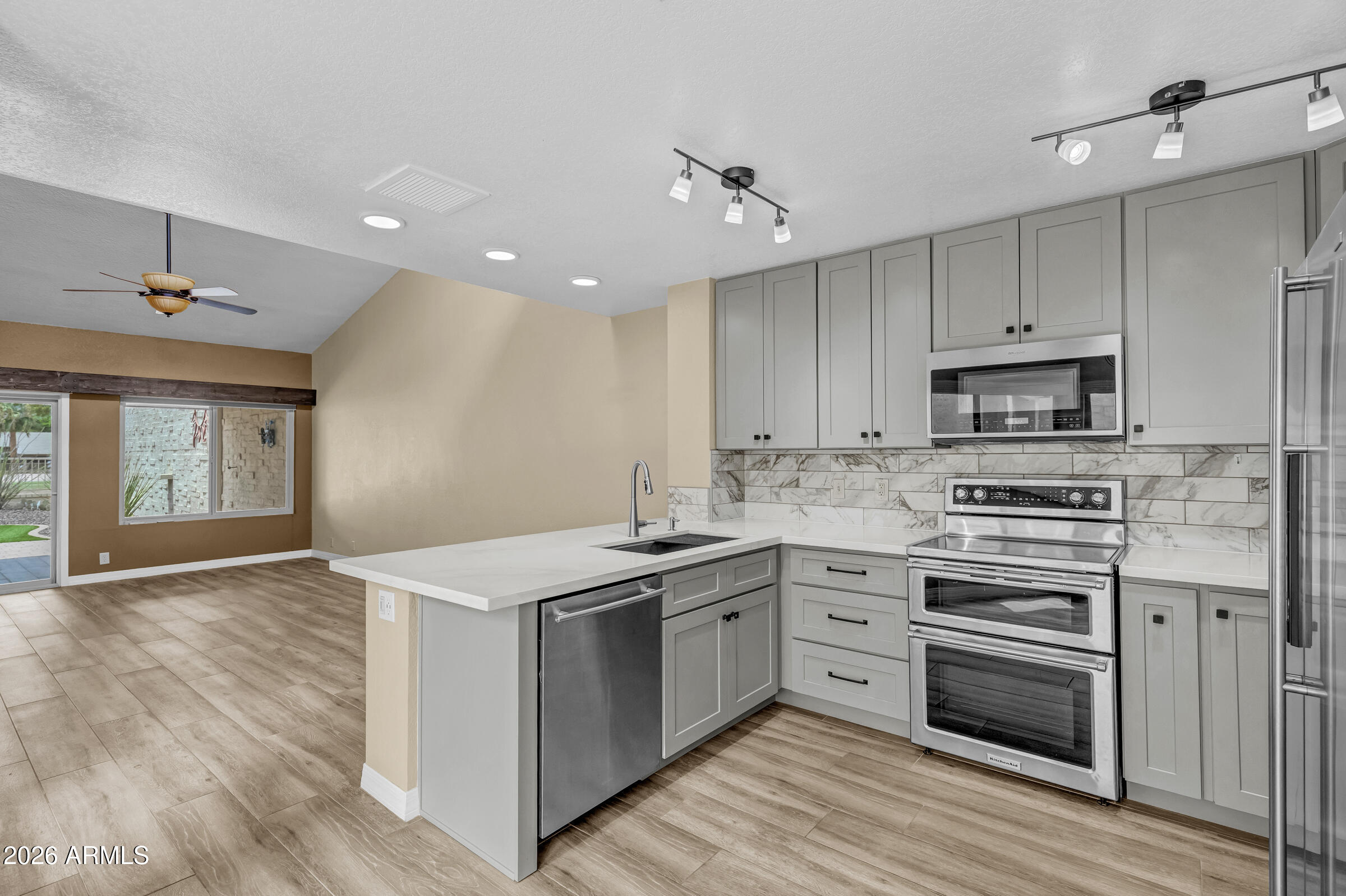 1235 N SUNNYVALE 71