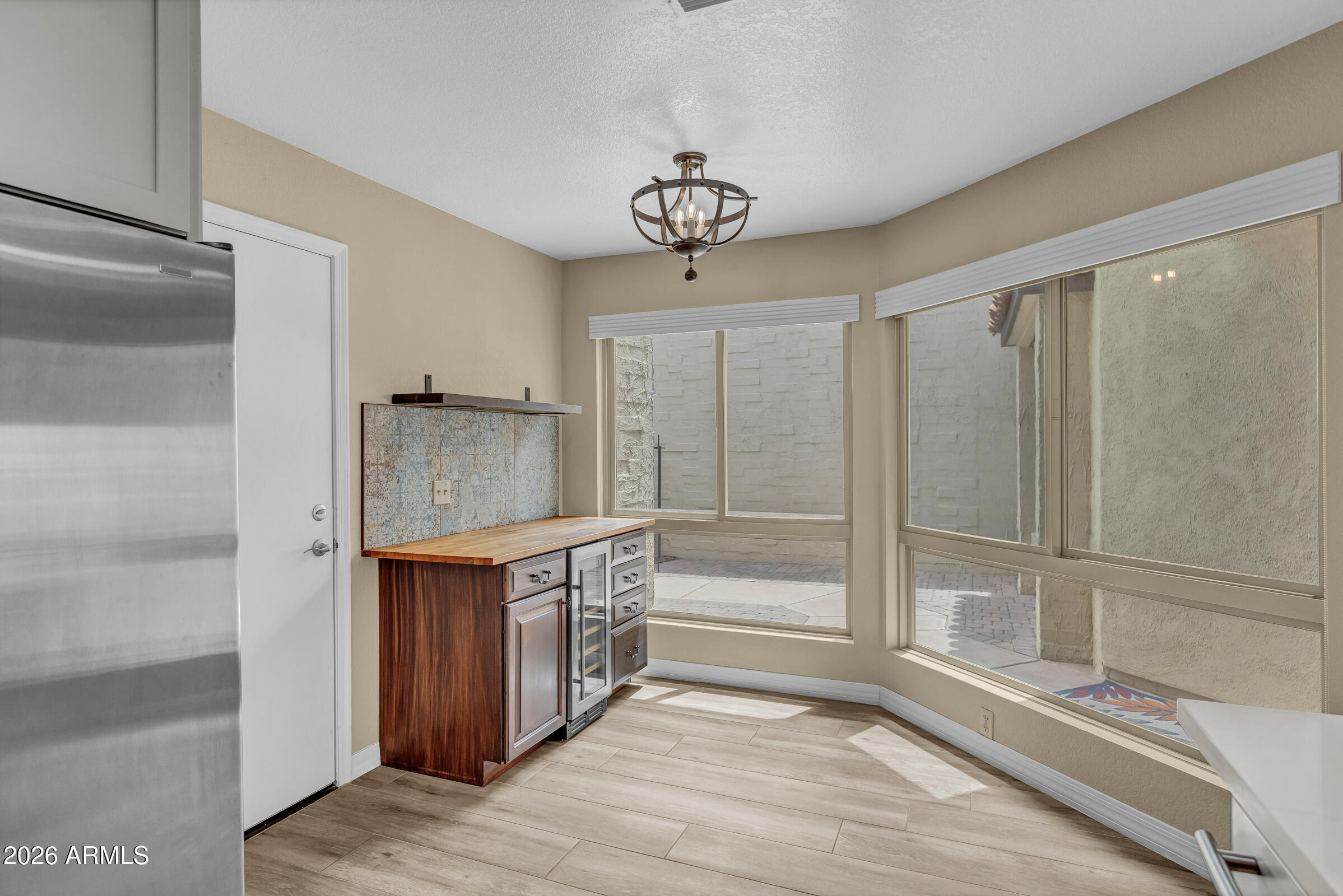 1235 N SUNNYVALE 71