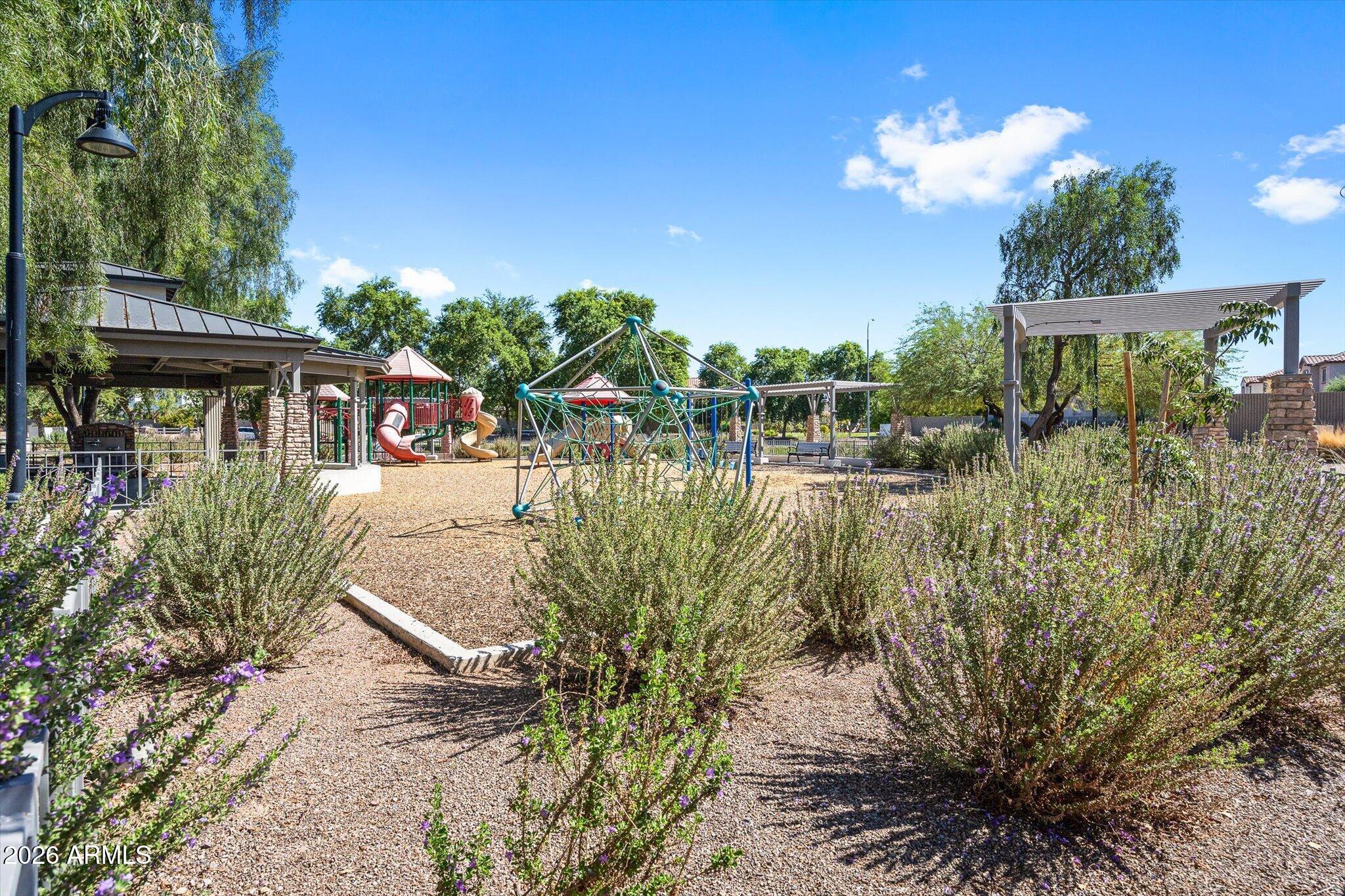 3539 E BALSAM Drive