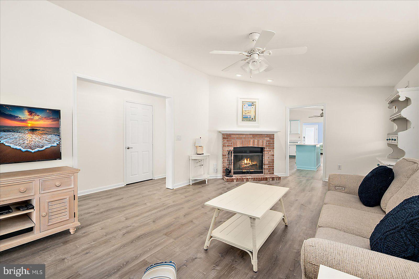 36790 BREAKWATER RUN