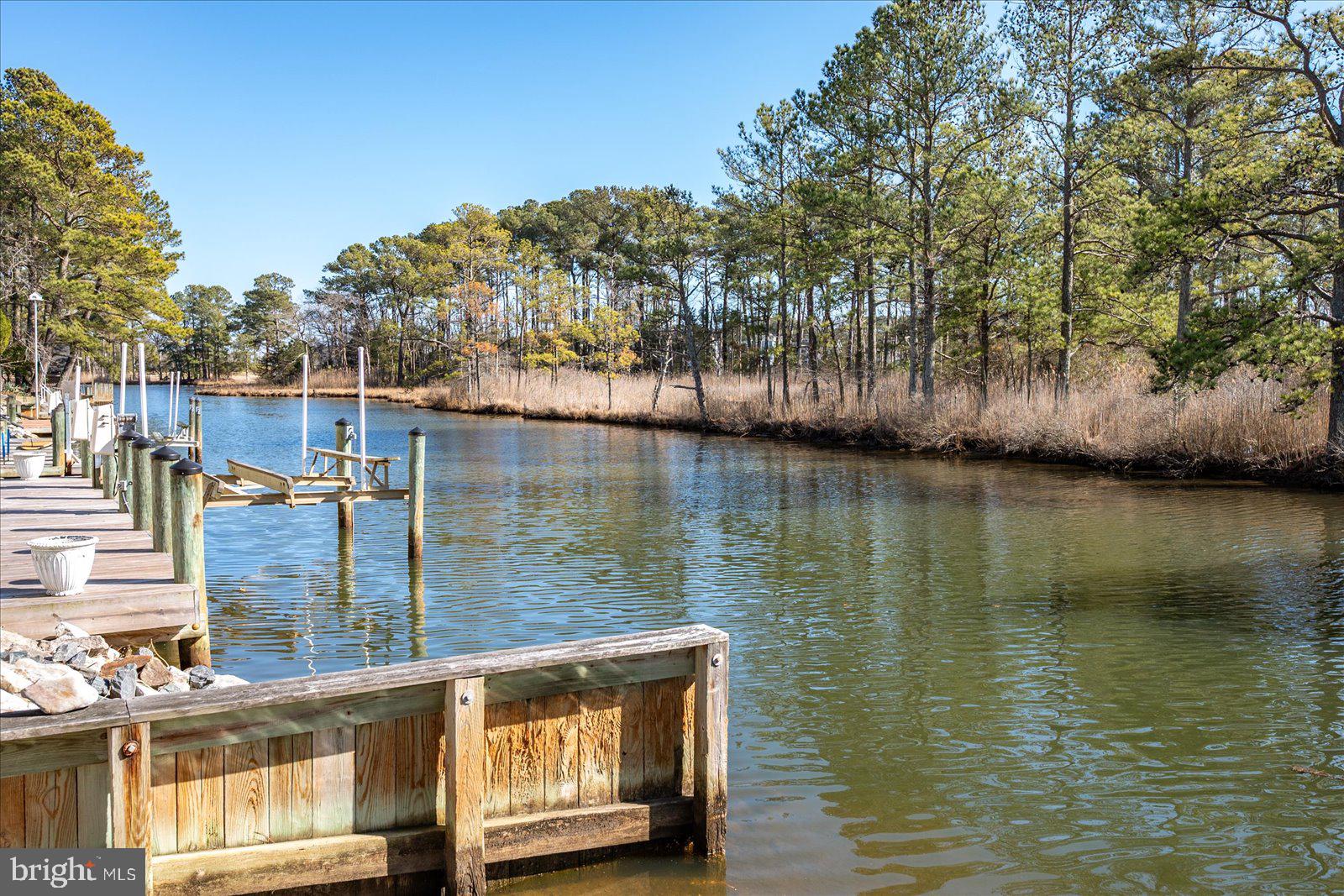 36790 BREAKWATER RUN