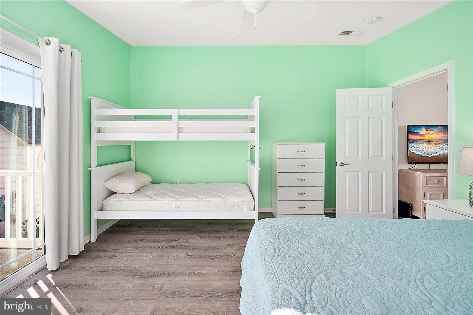 36790 BREAKWATER RUN