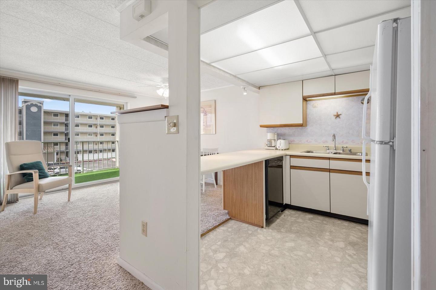 107 Convention Center Dr #73b