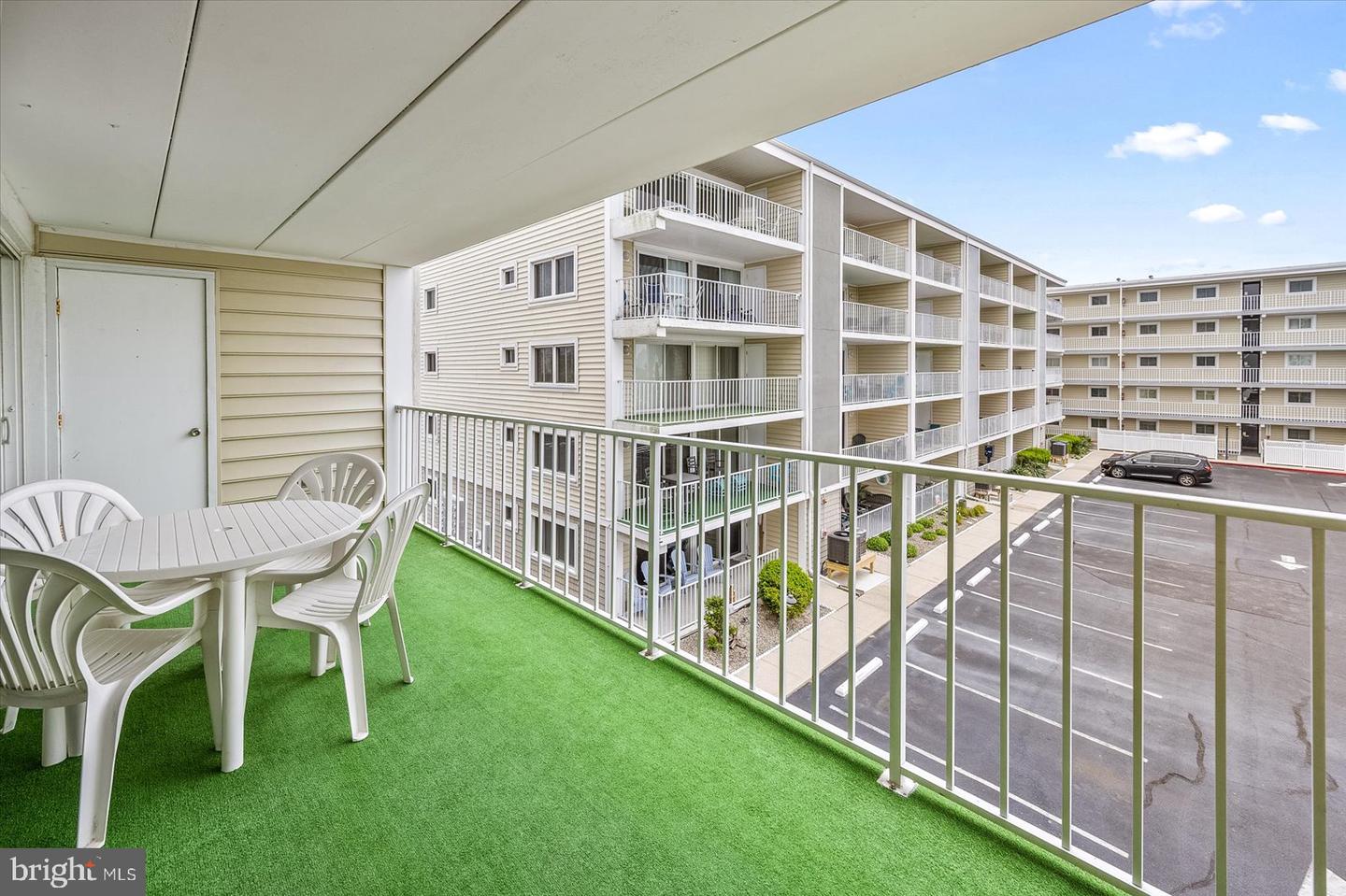 107 Convention Center Dr #73b