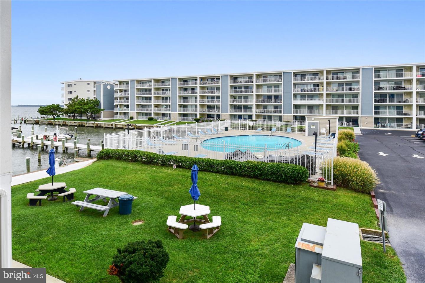 107 Convention Center Dr #73b