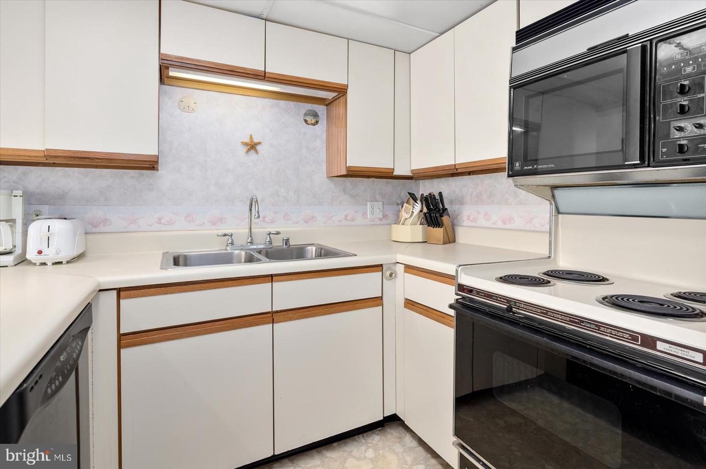 107 Convention Center Dr #73b