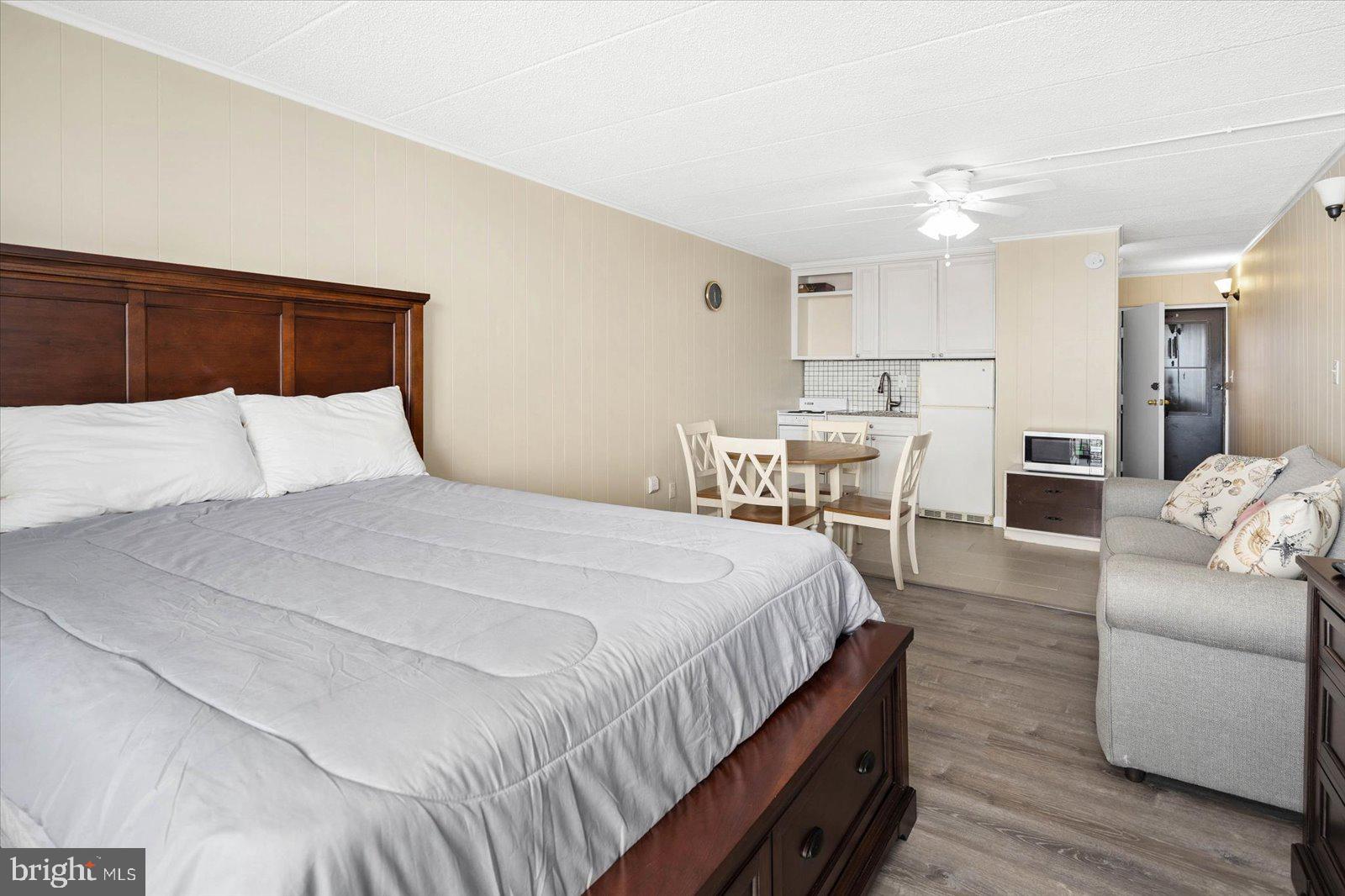 12808 Coastal Hwy #207