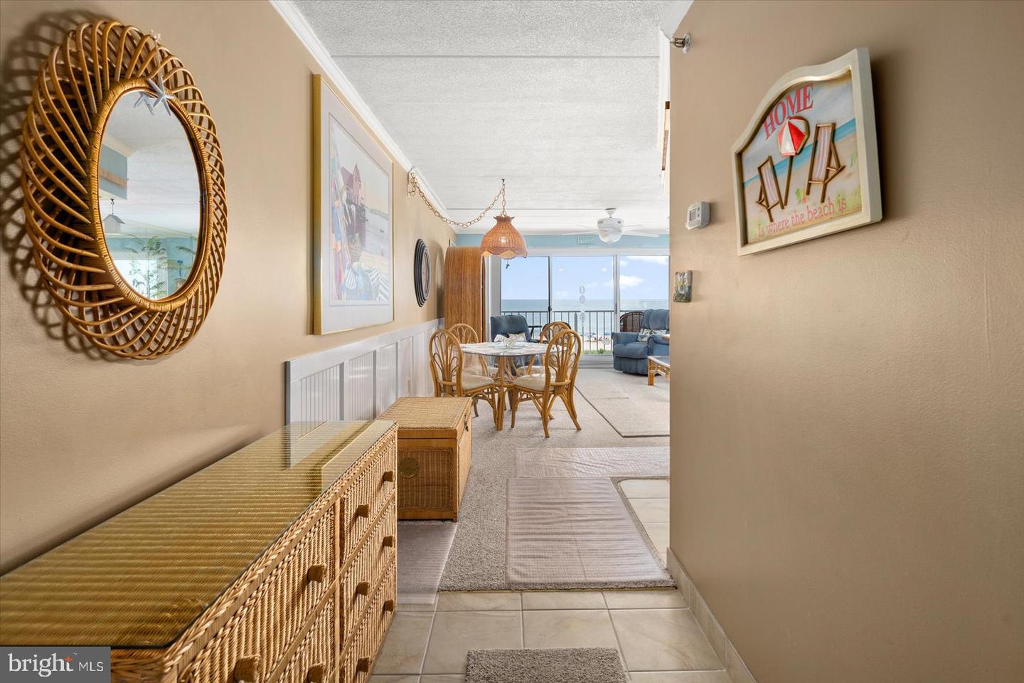 6109 Atlantic Ave #202