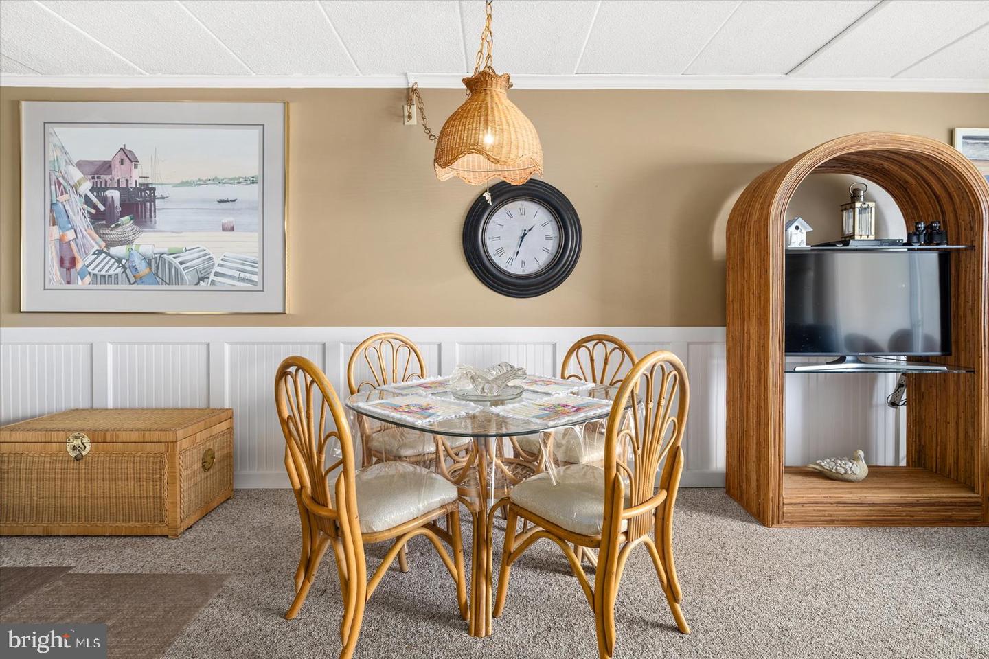 6109 Atlantic Ave #202