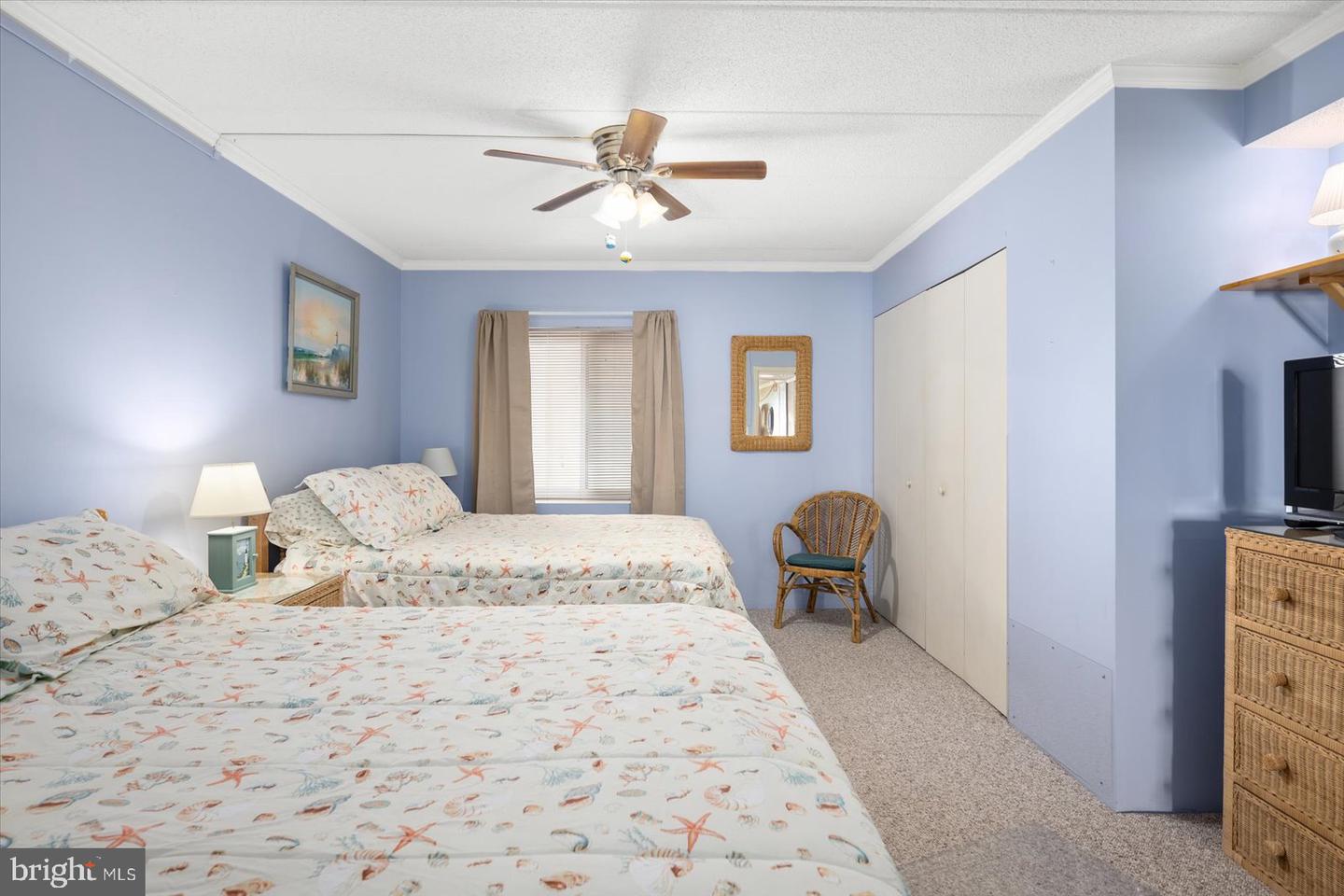 6109 Atlantic Ave #202