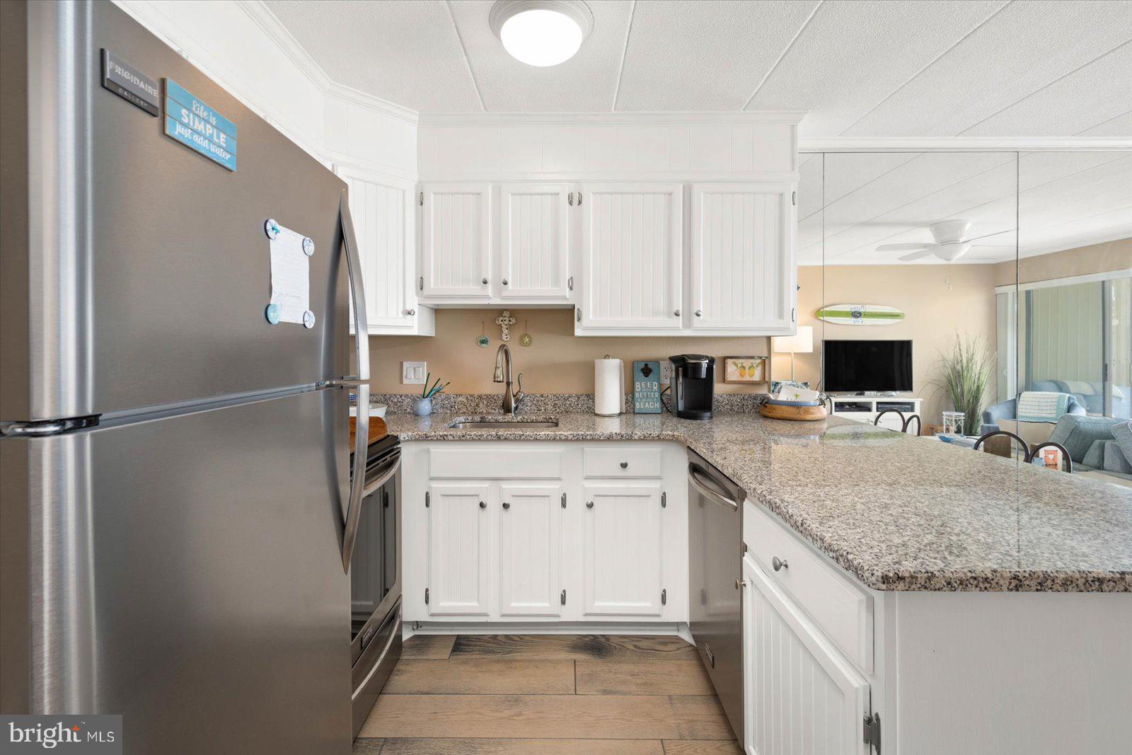 5201 Atlantic Ave #506