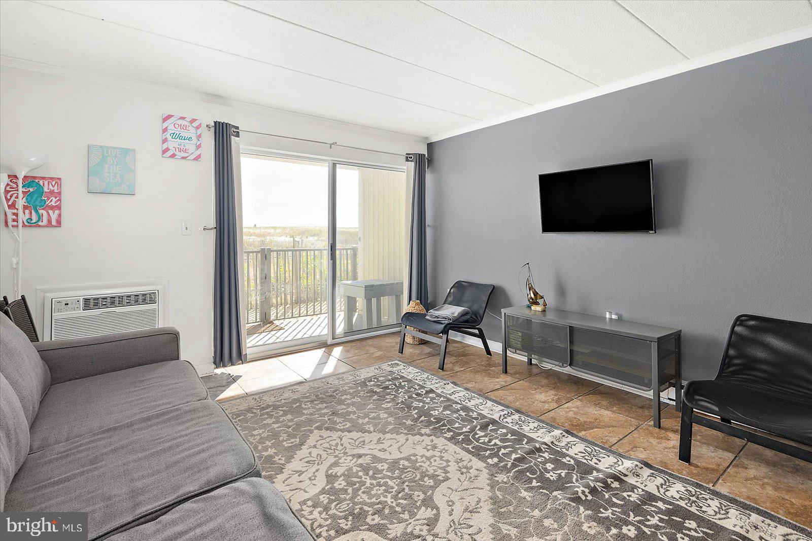 5201 Atlantic Ave #108