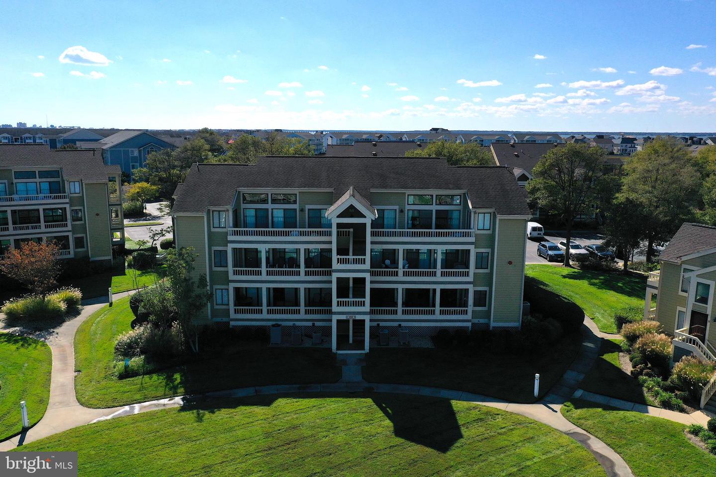 204 N Heron Dr #2047c