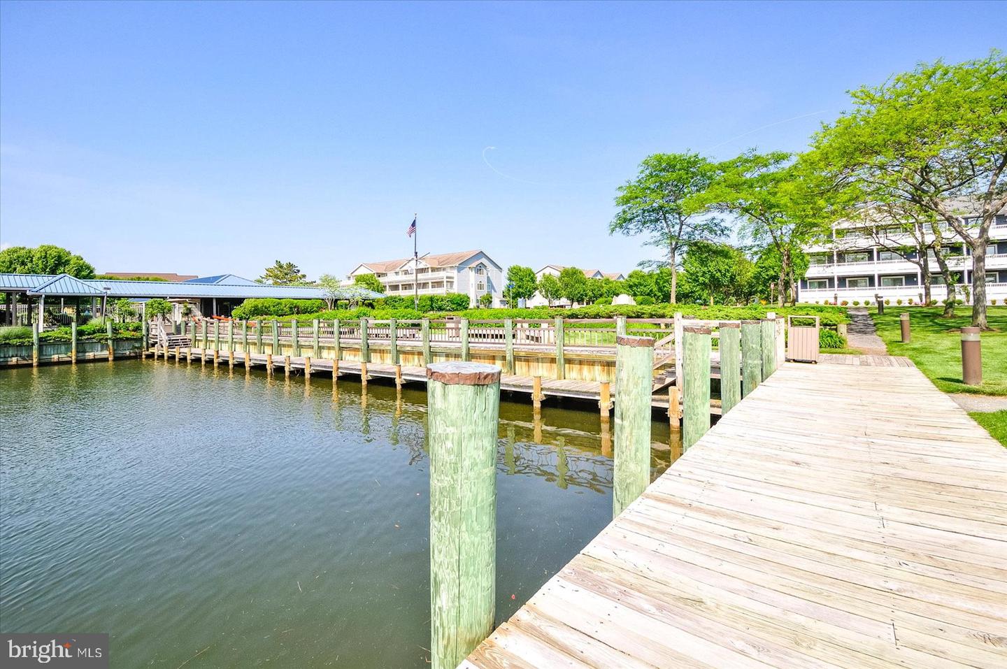 204 N Heron Dr #2047c