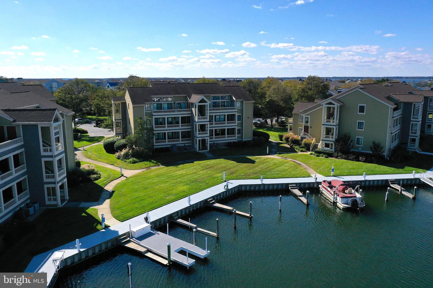 204 N Heron Dr #2047c