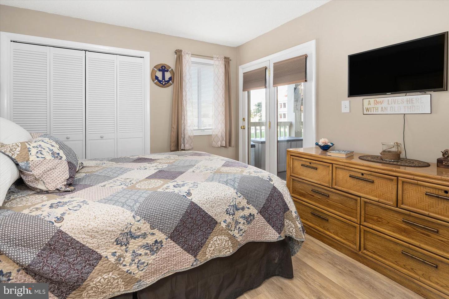 204 N Heron Dr #2047c