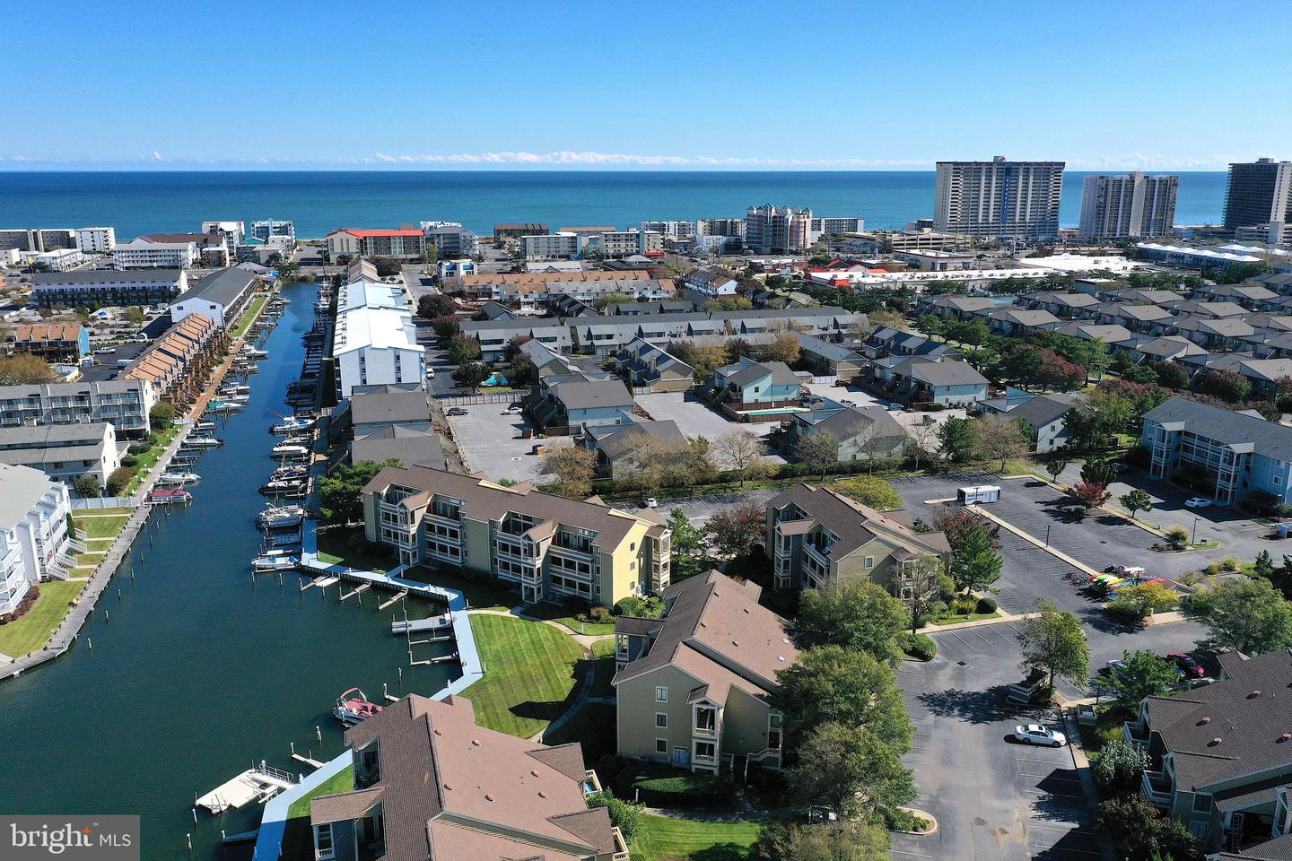 204 N Heron Dr #2047c